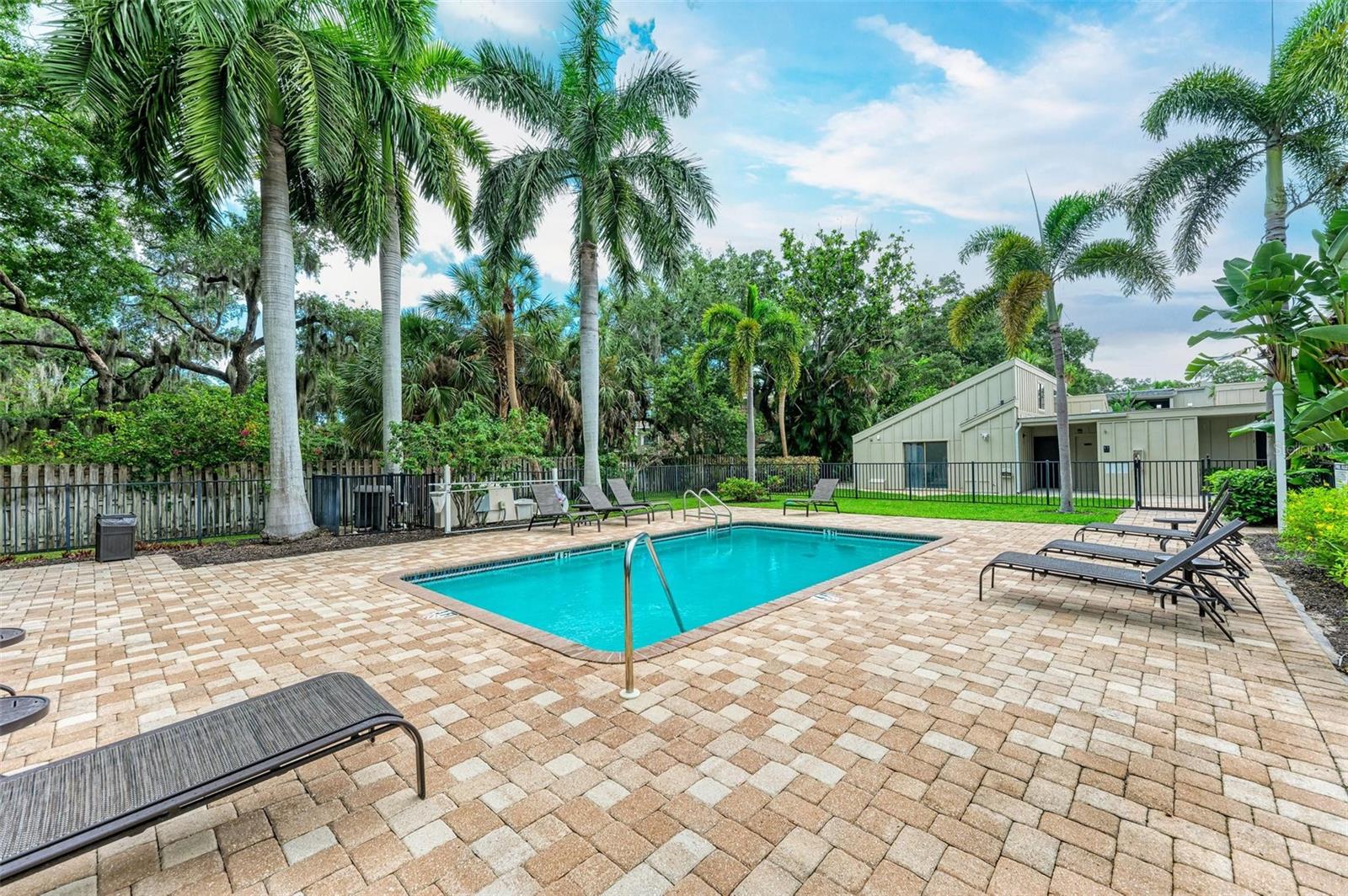 2224 BAHIA VISTA ST #E1, SARASOTA, FL, 34239