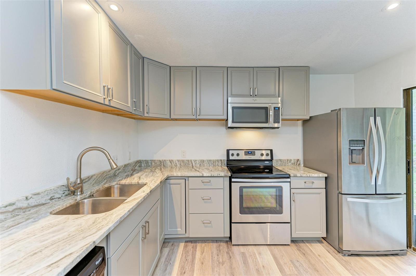 2224 BAHIA VISTA ST #E1, SARASOTA, FL, 34239