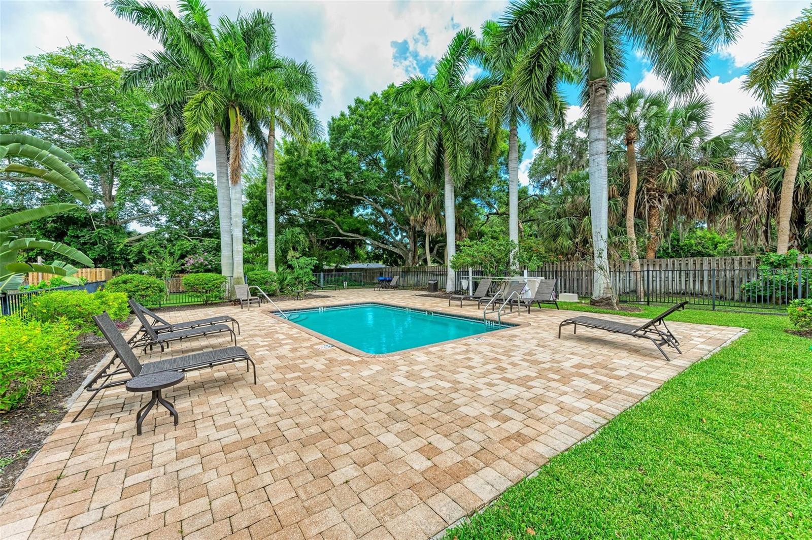 2224 BAHIA VISTA ST #E1, SARASOTA, FL, 34239