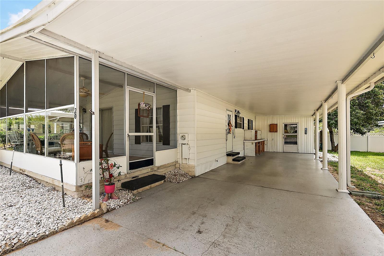 20 HILLY WAY, FRUITLAND PARK, FL, 34731