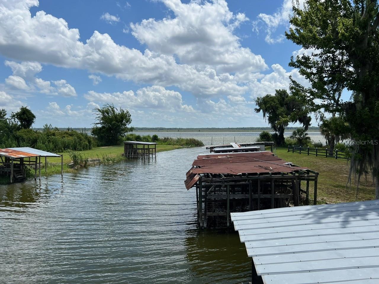 860 CR 482B, LAKE PANASOFFKEE, FL, 33538