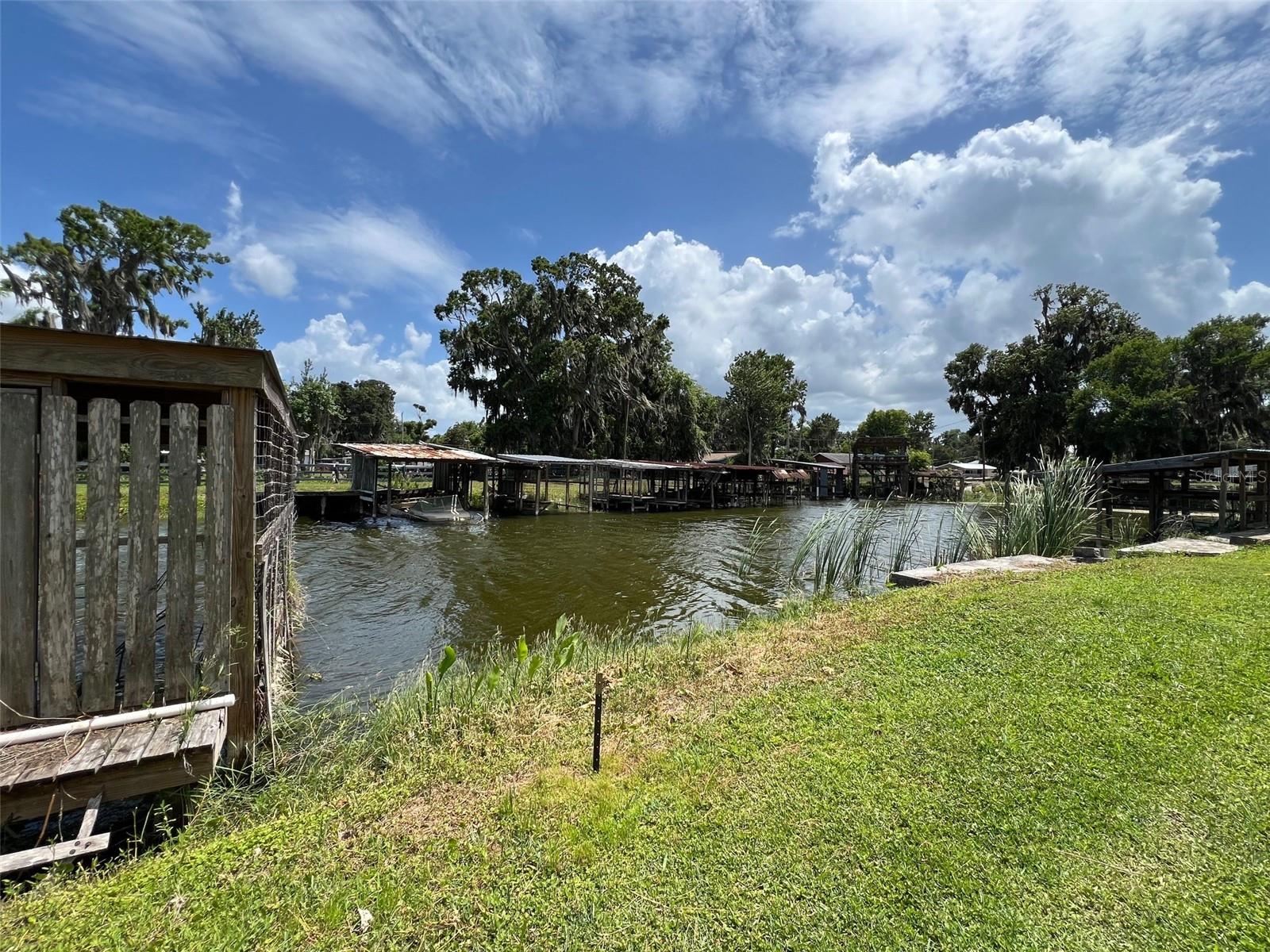 860 CR 482B, LAKE PANASOFFKEE, FL, 33538