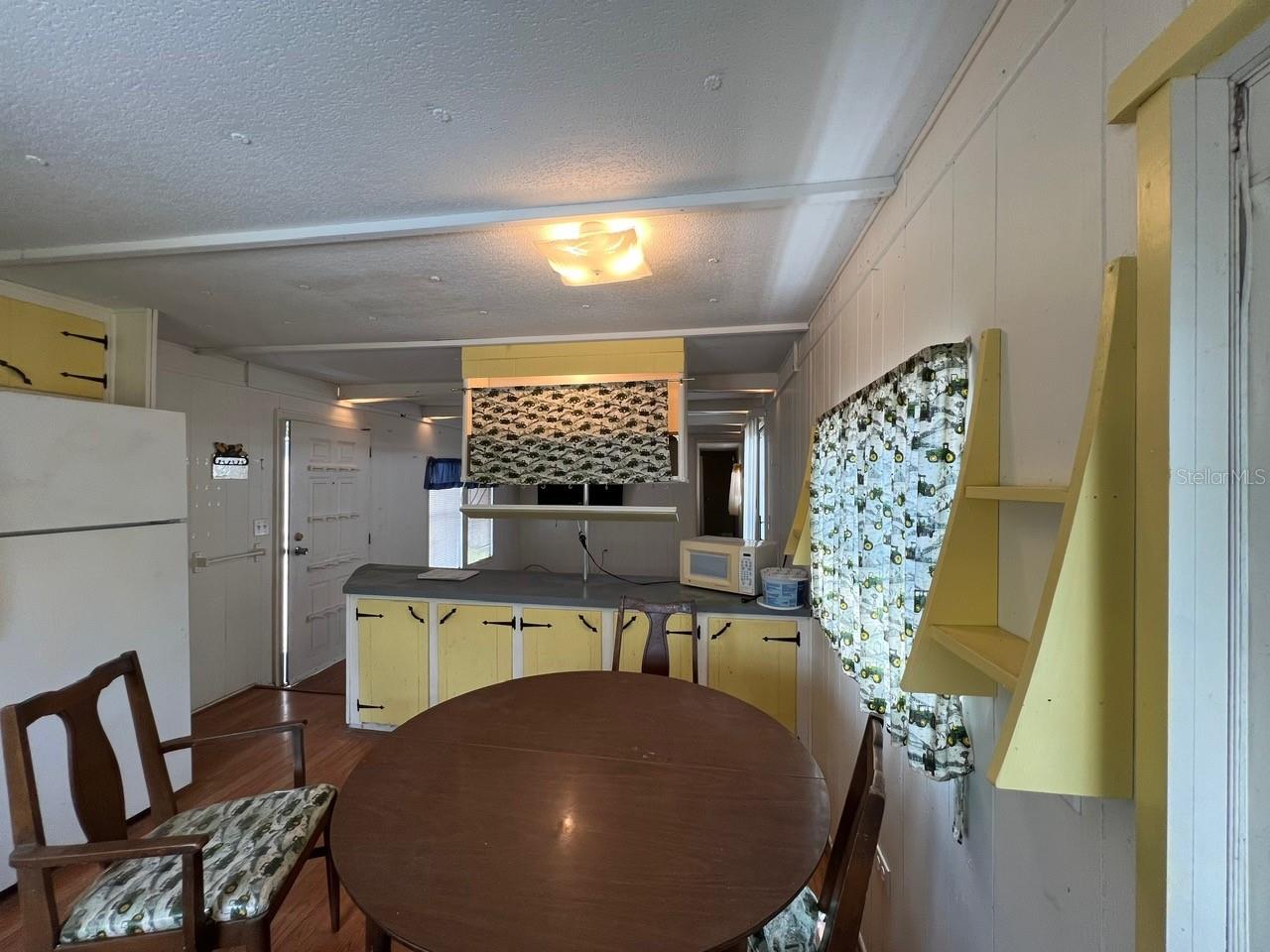 860 CR 482B, LAKE PANASOFFKEE, FL, 33538