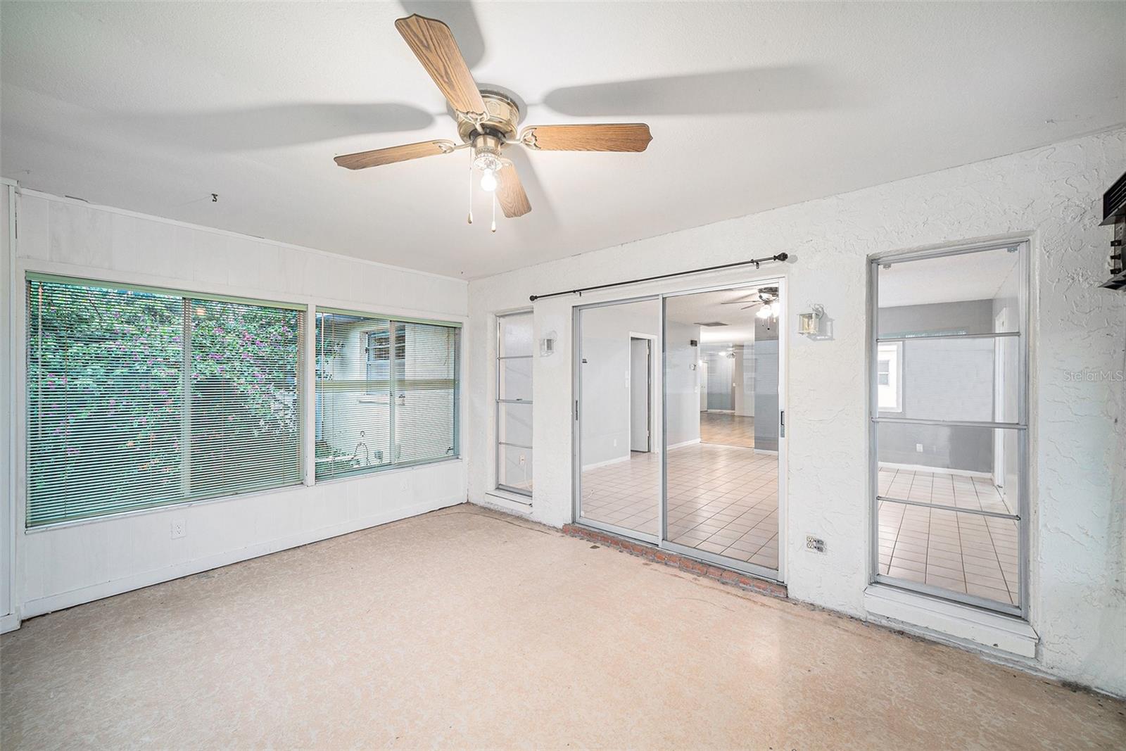 406 S PEBBLE BEACH BLVD, SUN CITY CENTER, FL, 33573