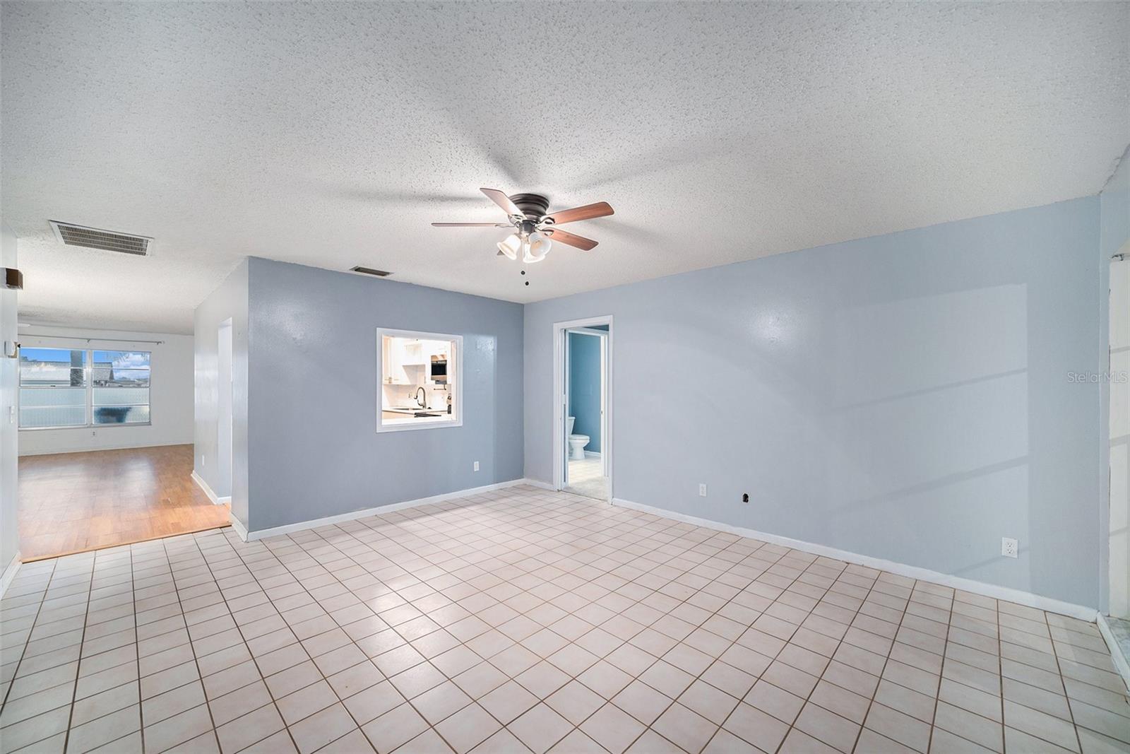 406 S PEBBLE BEACH BLVD, SUN CITY CENTER, FL, 33573