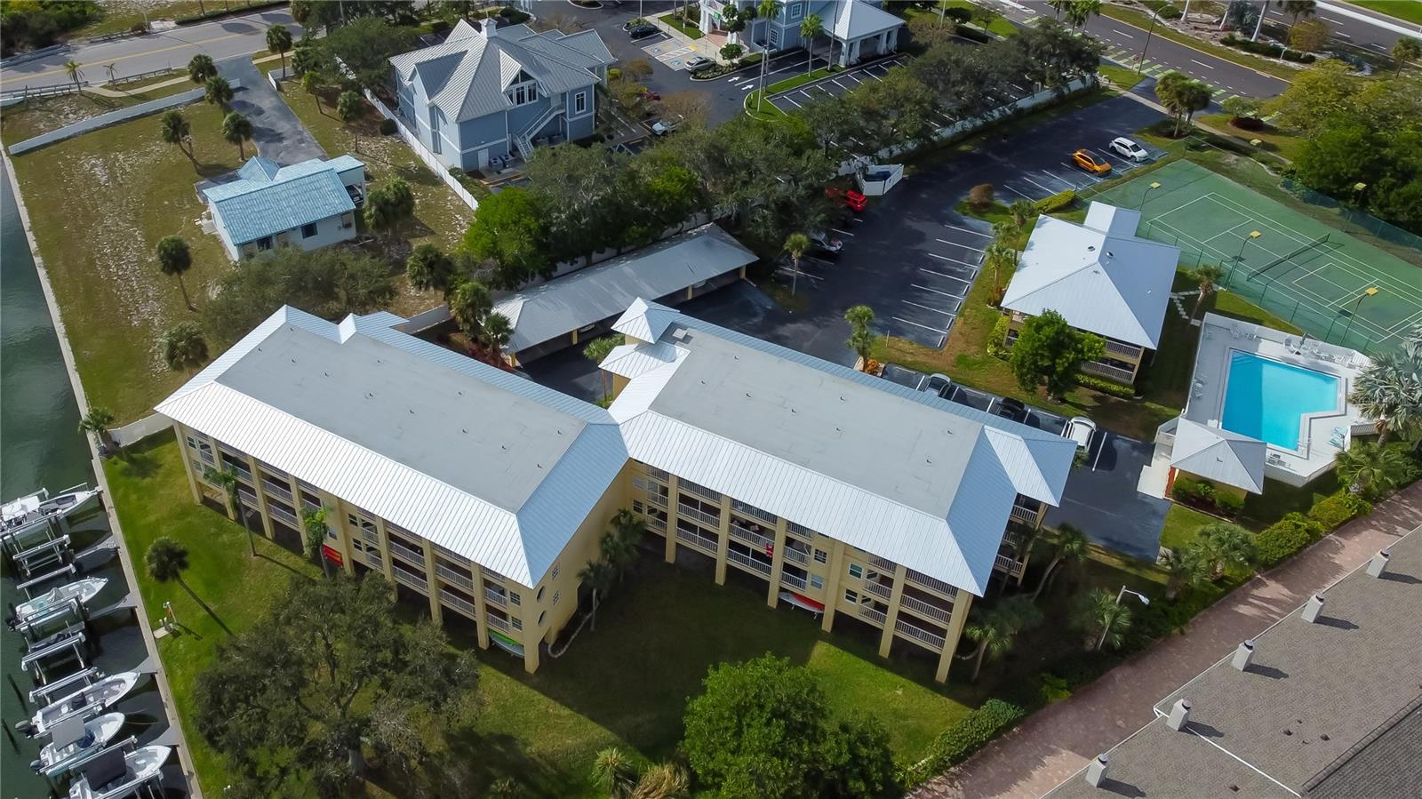1125 PINELLAS BAYWAY S #304, ST PETERSBURG, FL, 33715