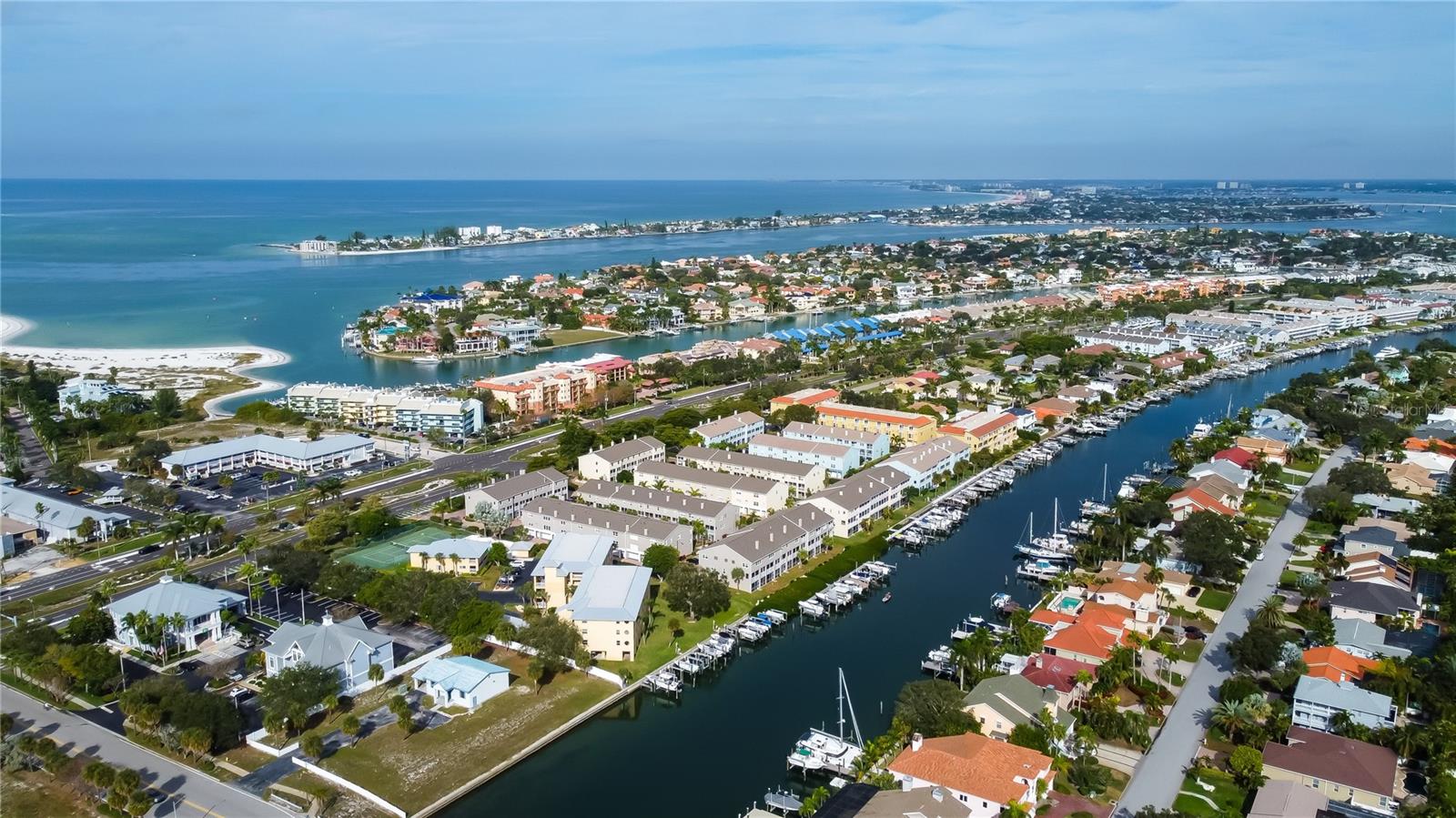 1125 PINELLAS BAYWAY S #304, ST PETERSBURG, FL, 33715