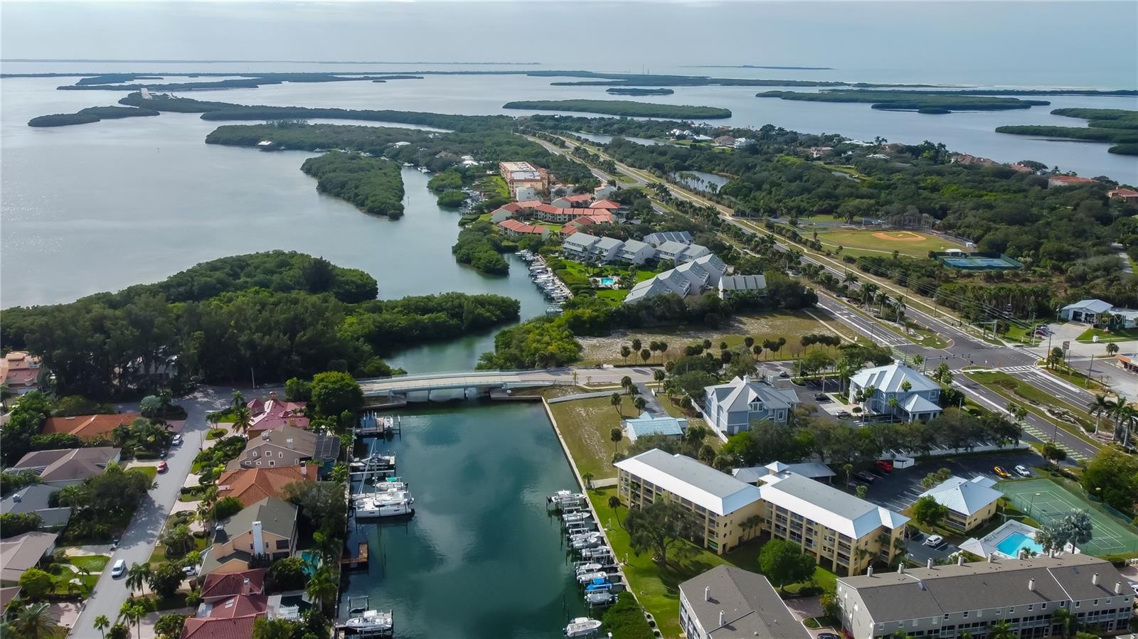 1125 PINELLAS BAYWAY S #304, ST PETERSBURG, FL, 33715