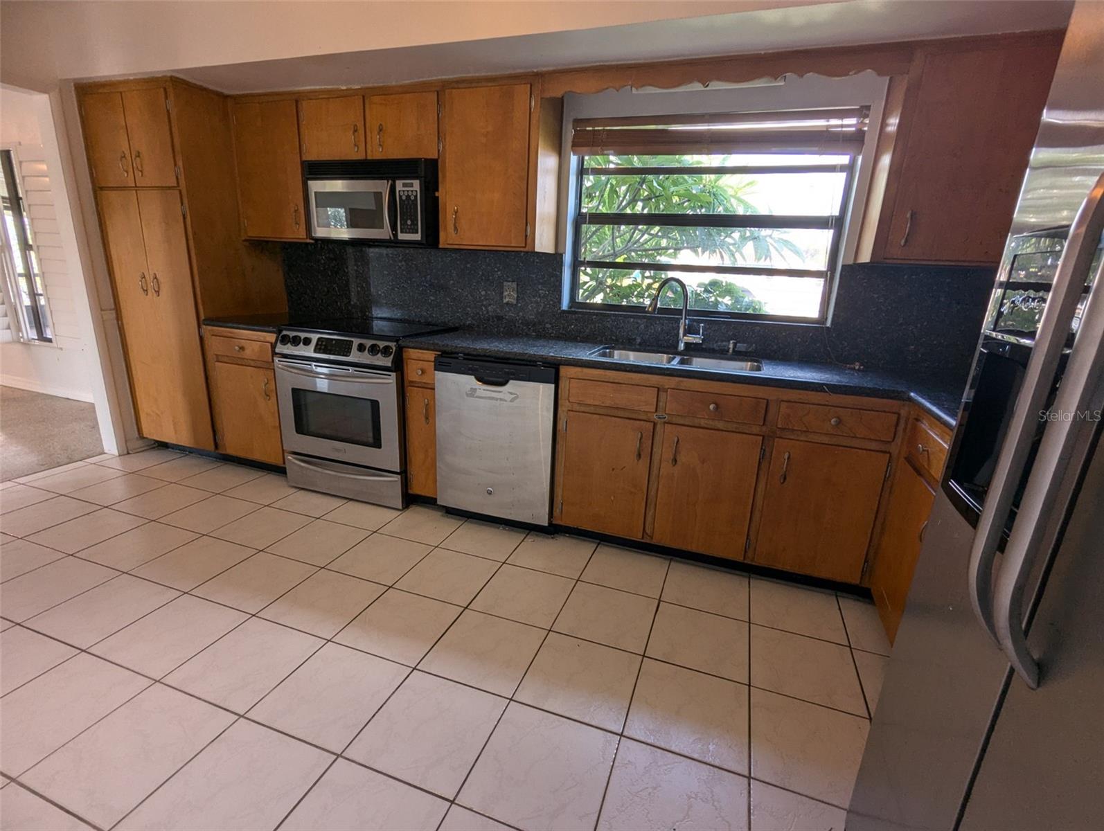 3931 E EDEN ROC CIR, TAMPA, FL, 33634