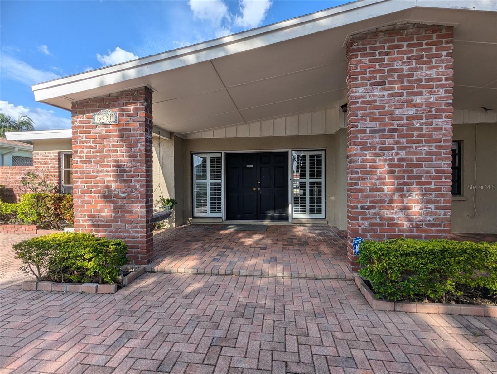 3931 E EDEN ROC CIR, TAMPA, FL, 33634