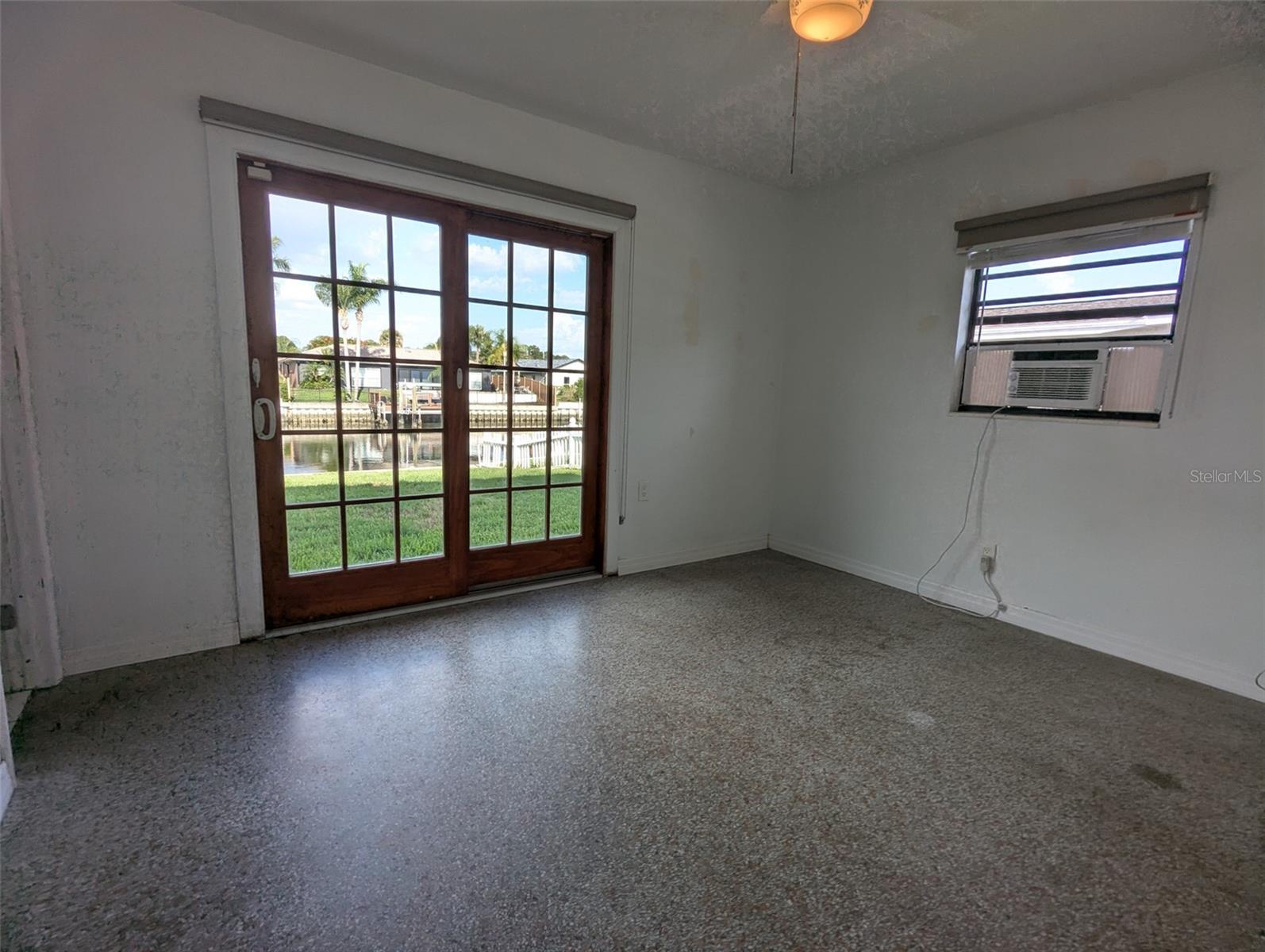 3931 E EDEN ROC CIR, TAMPA, FL, 33634