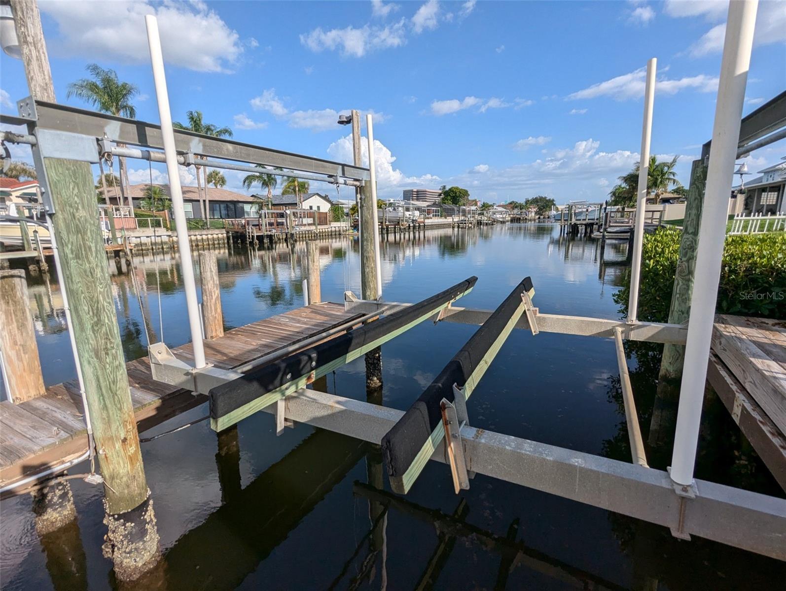 3931 E EDEN ROC CIR, TAMPA, FL, 33634