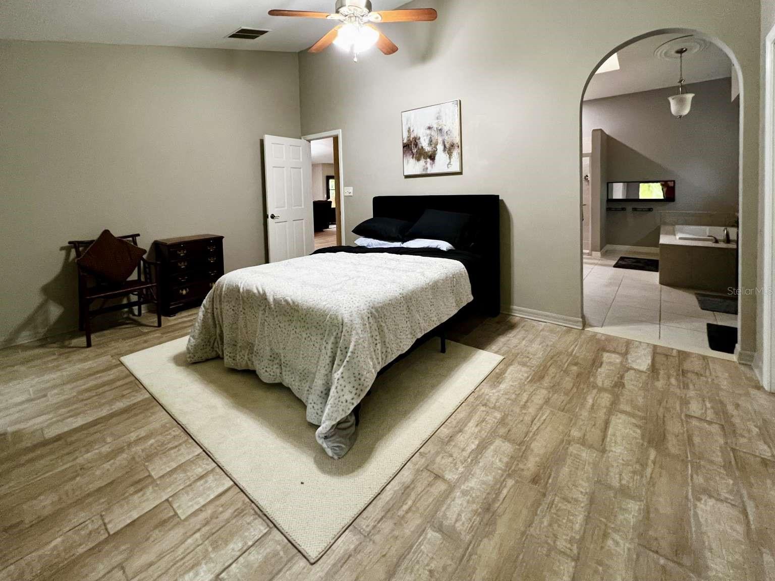 324 OLD MILL RD, ENTERPRISE, FL, 32725