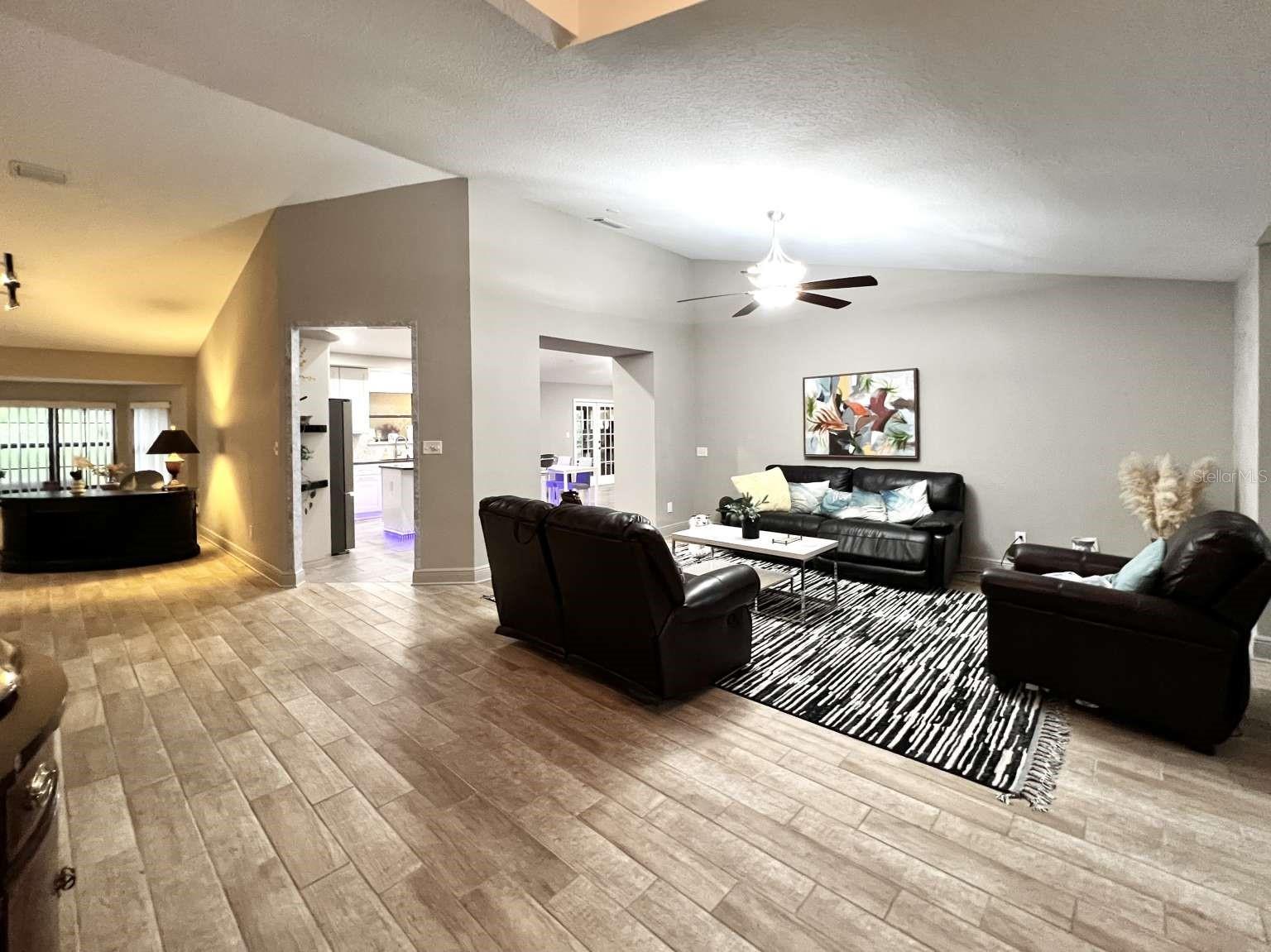 324 OLD MILL RD, ENTERPRISE, FL, 32725