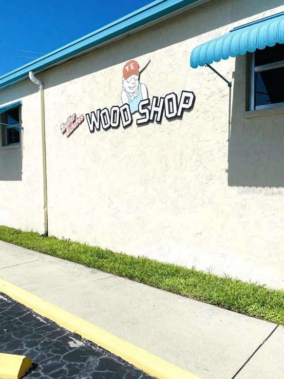 6916 E BAYOU LN, BRADENTON, FL, 34207