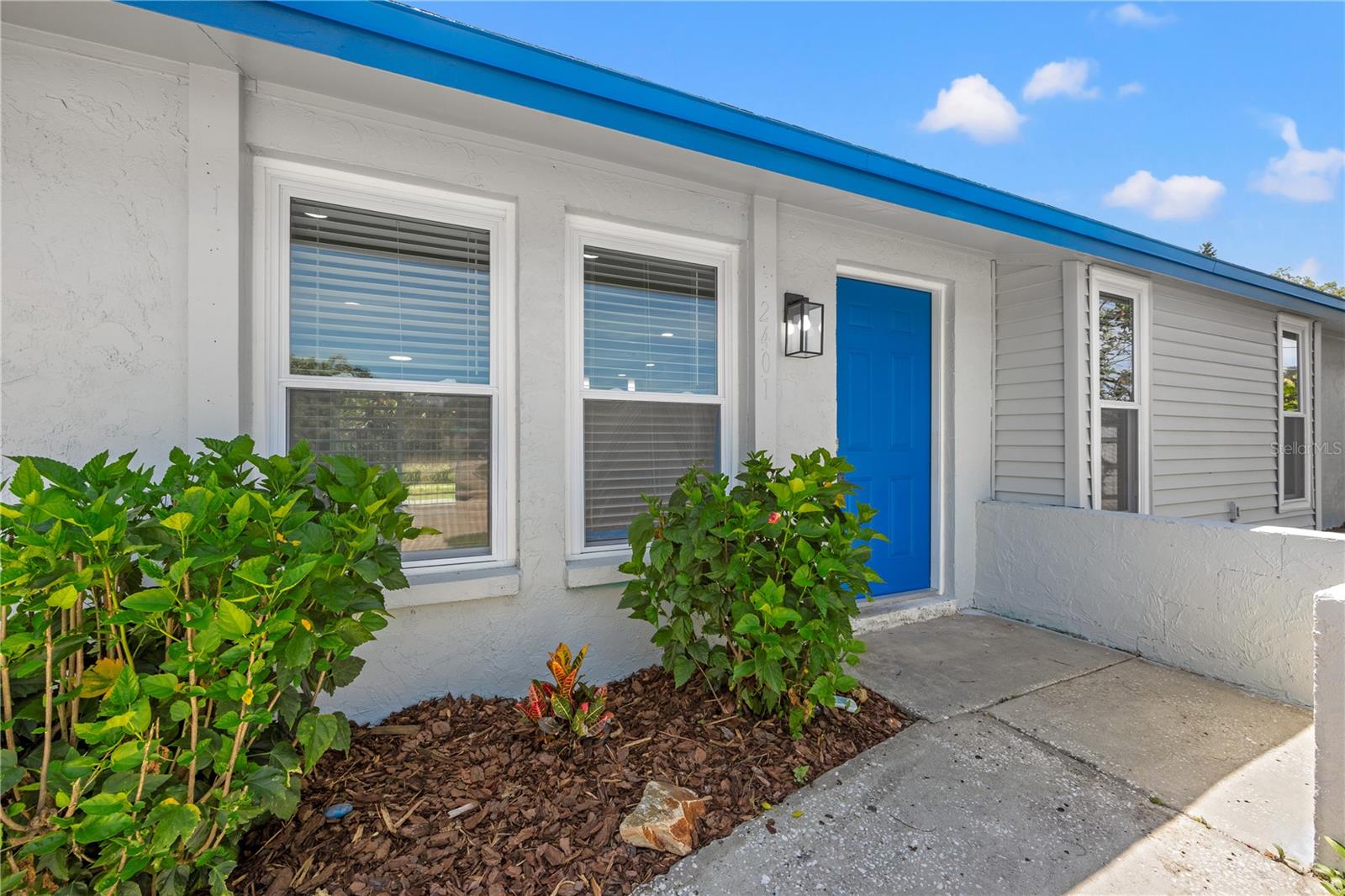 2401 LINWOOD DR, SARASOTA, FL, 34232