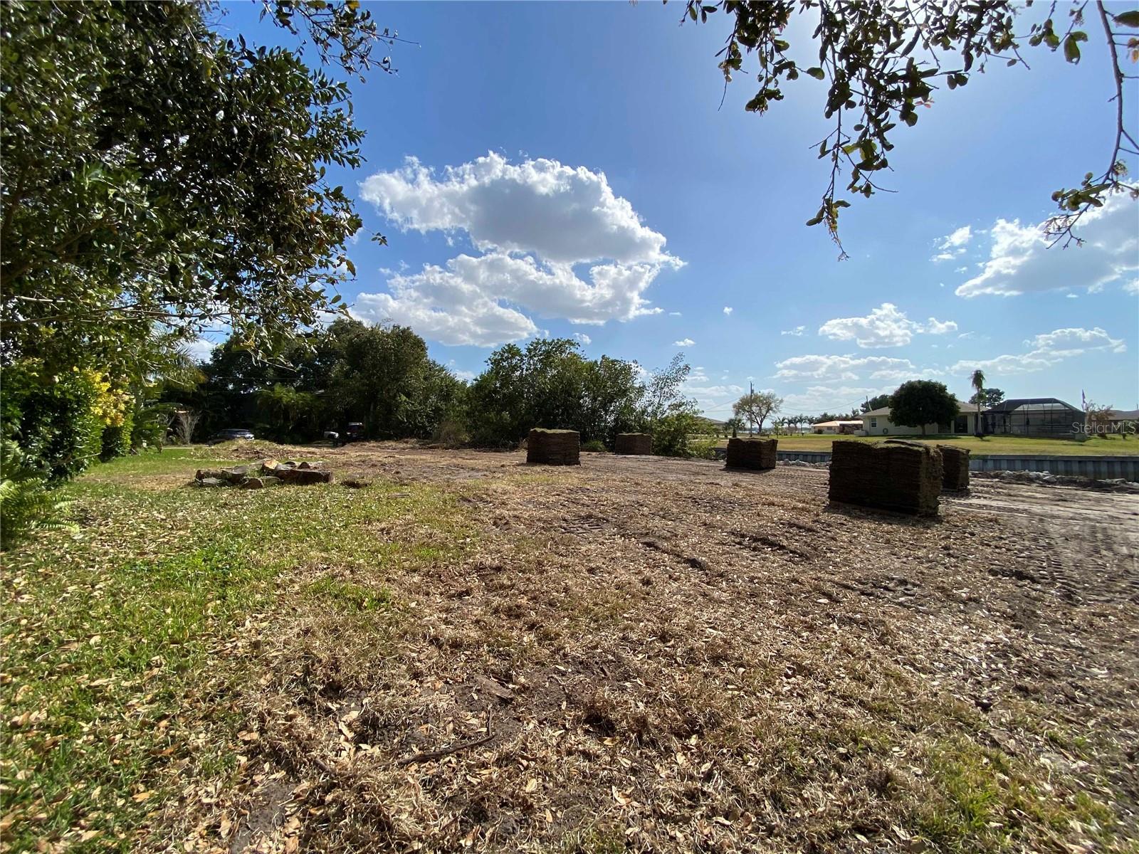 3295 PEACE RIVER DR, PUNTA GORDA, FL, 33983