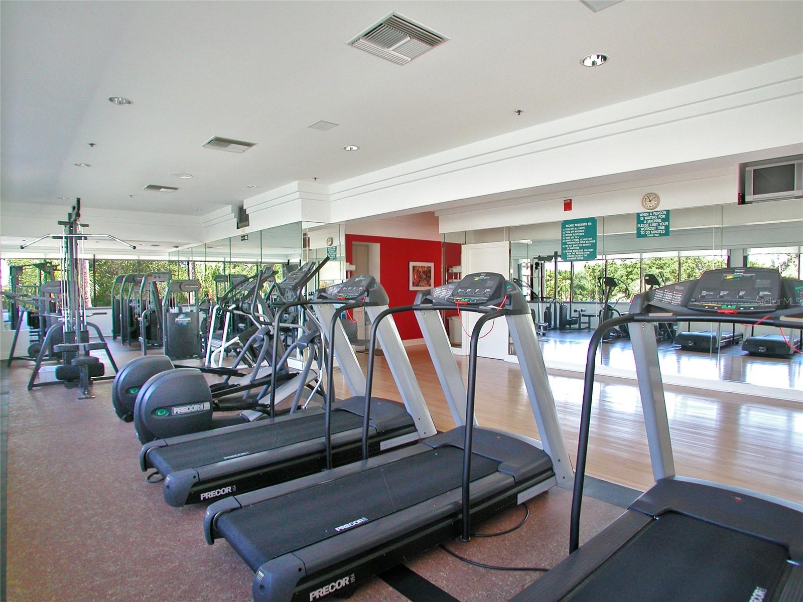 545 SANCTUARY DR #B806, LONGBOAT KEY, FL, 34228