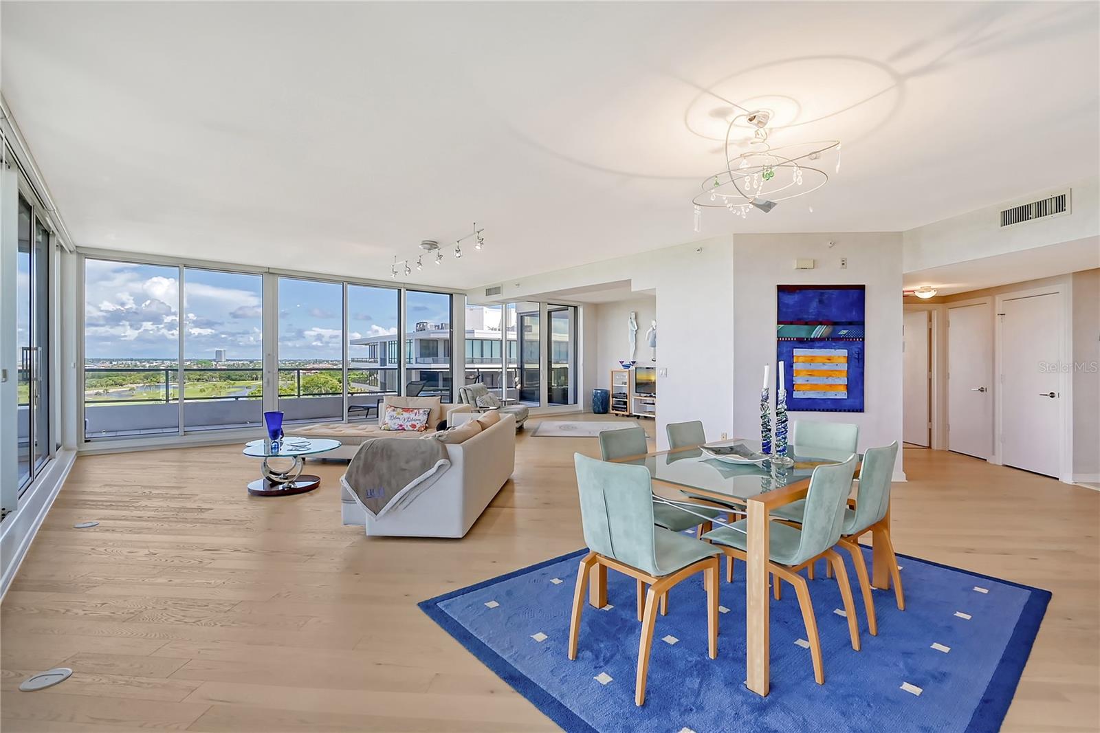 545 SANCTUARY DR #B806, LONGBOAT KEY, FL, 34228