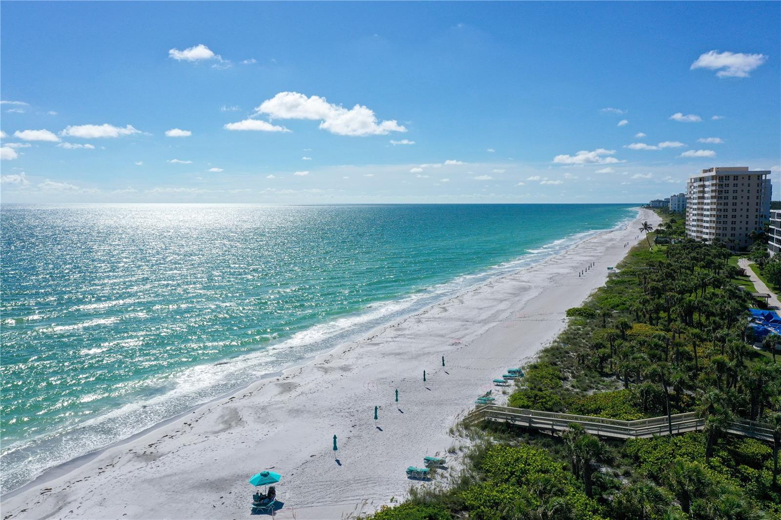 545 SANCTUARY DR #B806, LONGBOAT KEY, FL, 34228