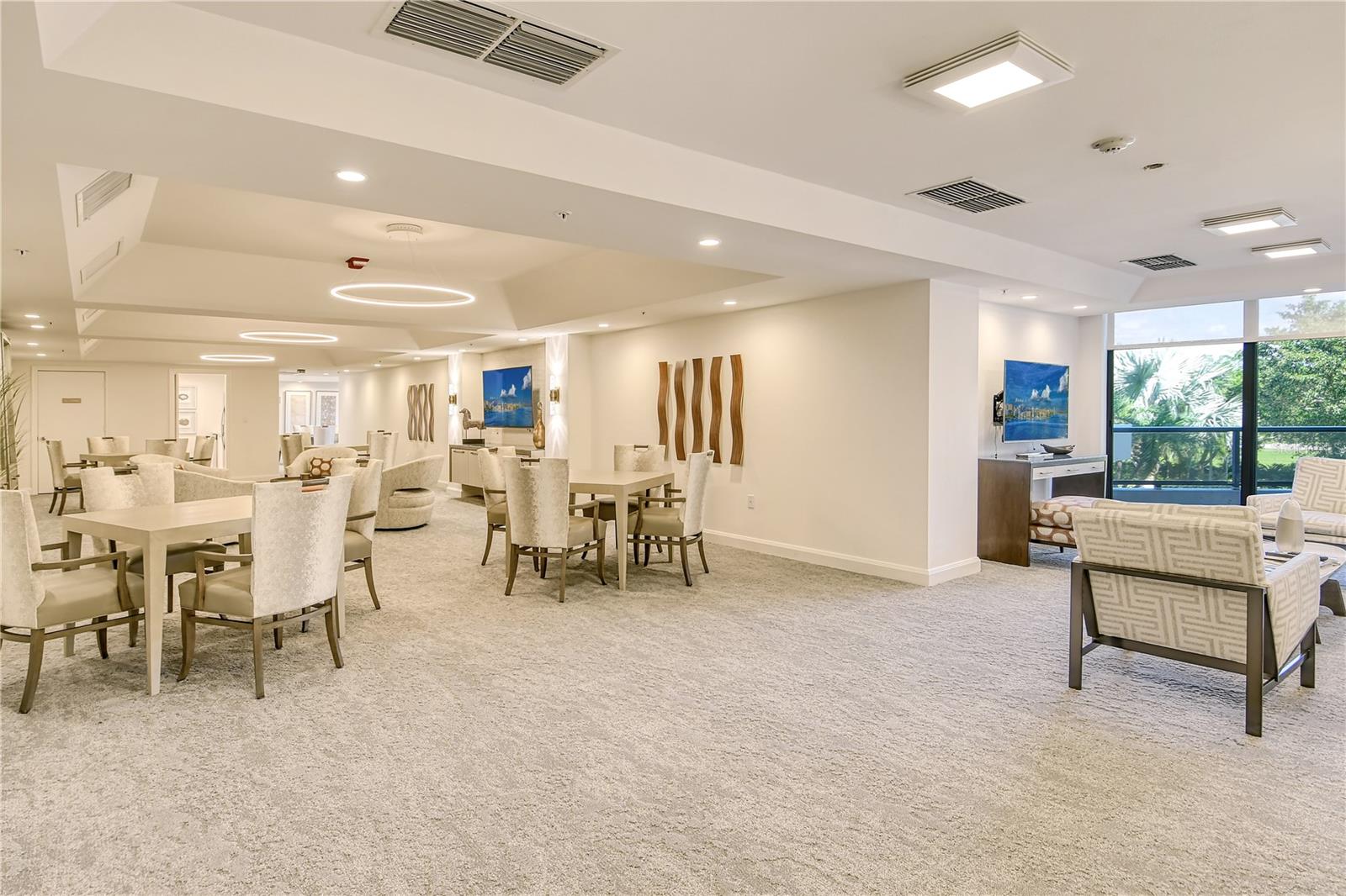 545 SANCTUARY DR #B806, LONGBOAT KEY, FL, 34228
