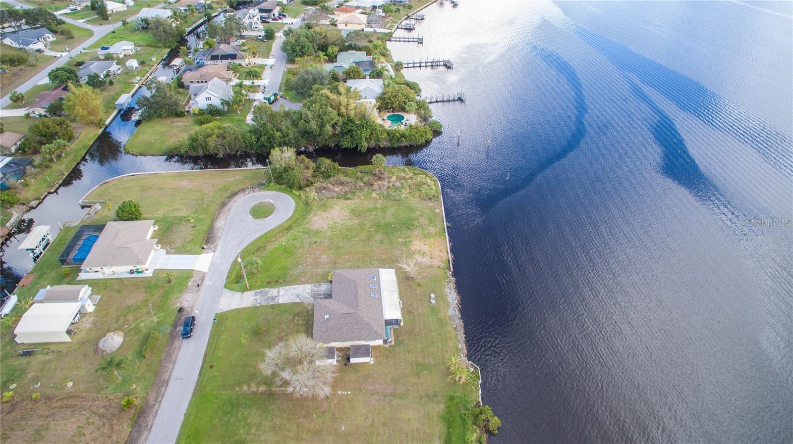 3300 PEACE RIVER DR, PUNTA GORDA, FL, 33983