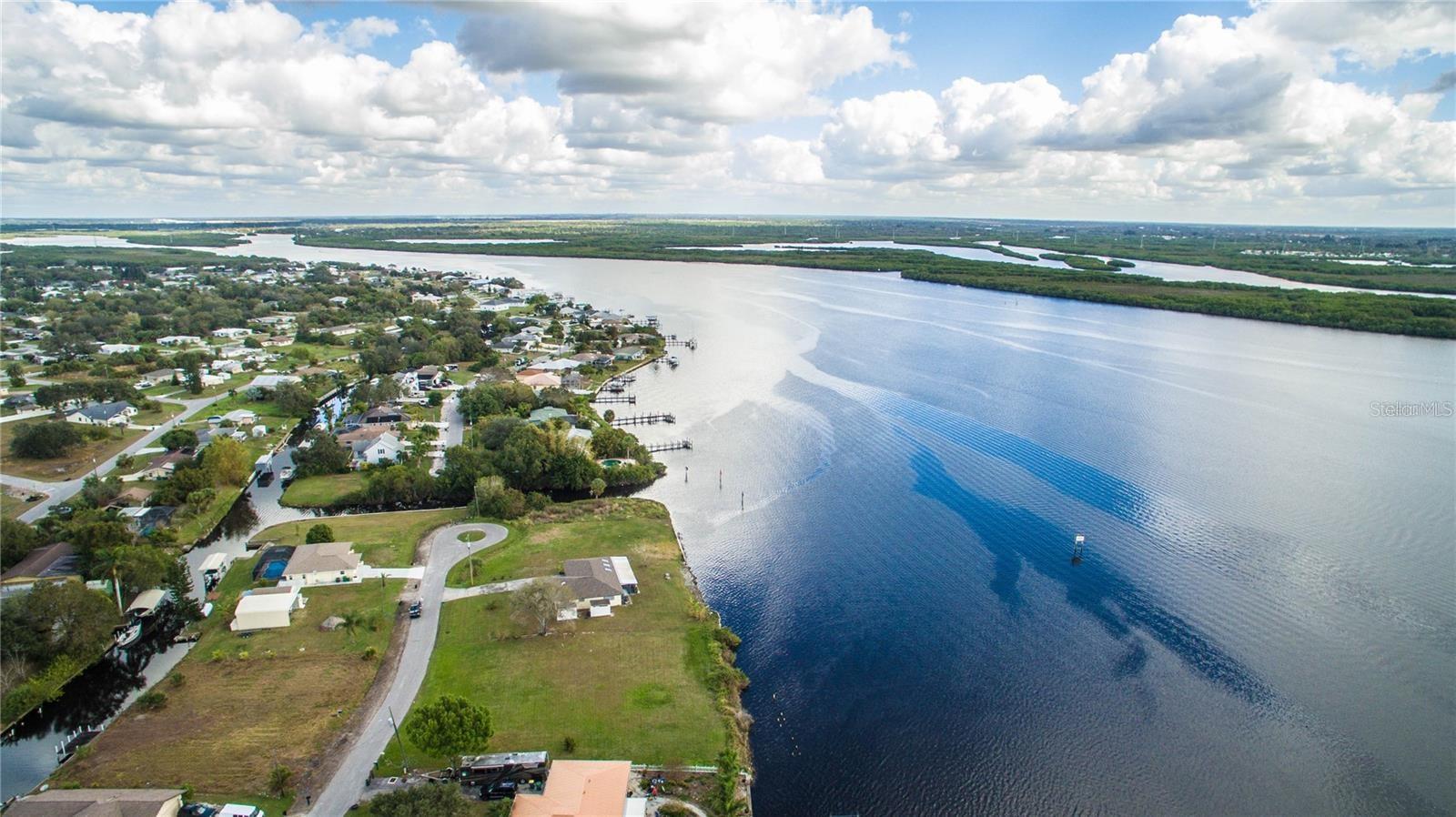 3300 PEACE RIVER DR, PUNTA GORDA, FL, 33983