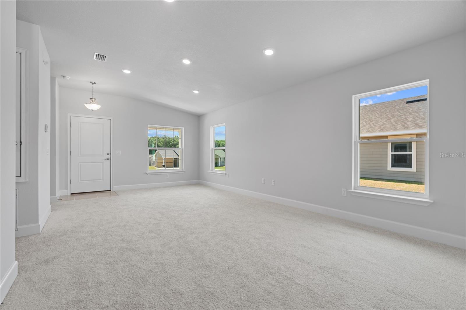 1879 N ROBERTS TRL, BELL, FL, 32619