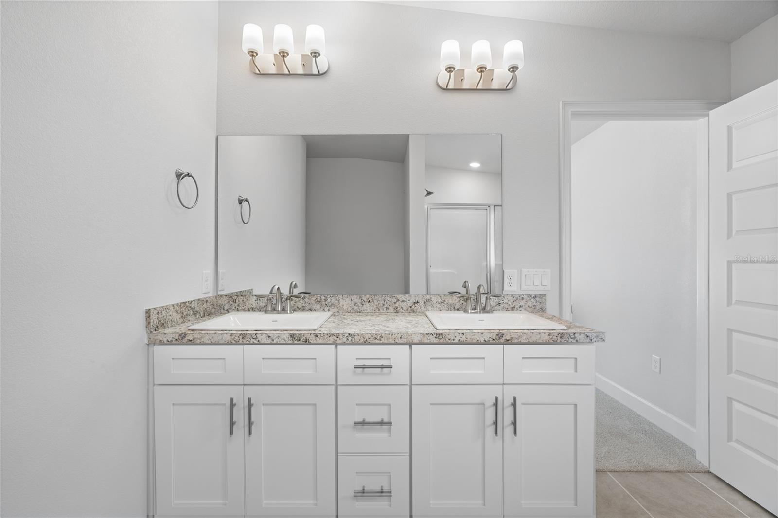 1879 N ROBERTS TRL, BELL, FL, 32619