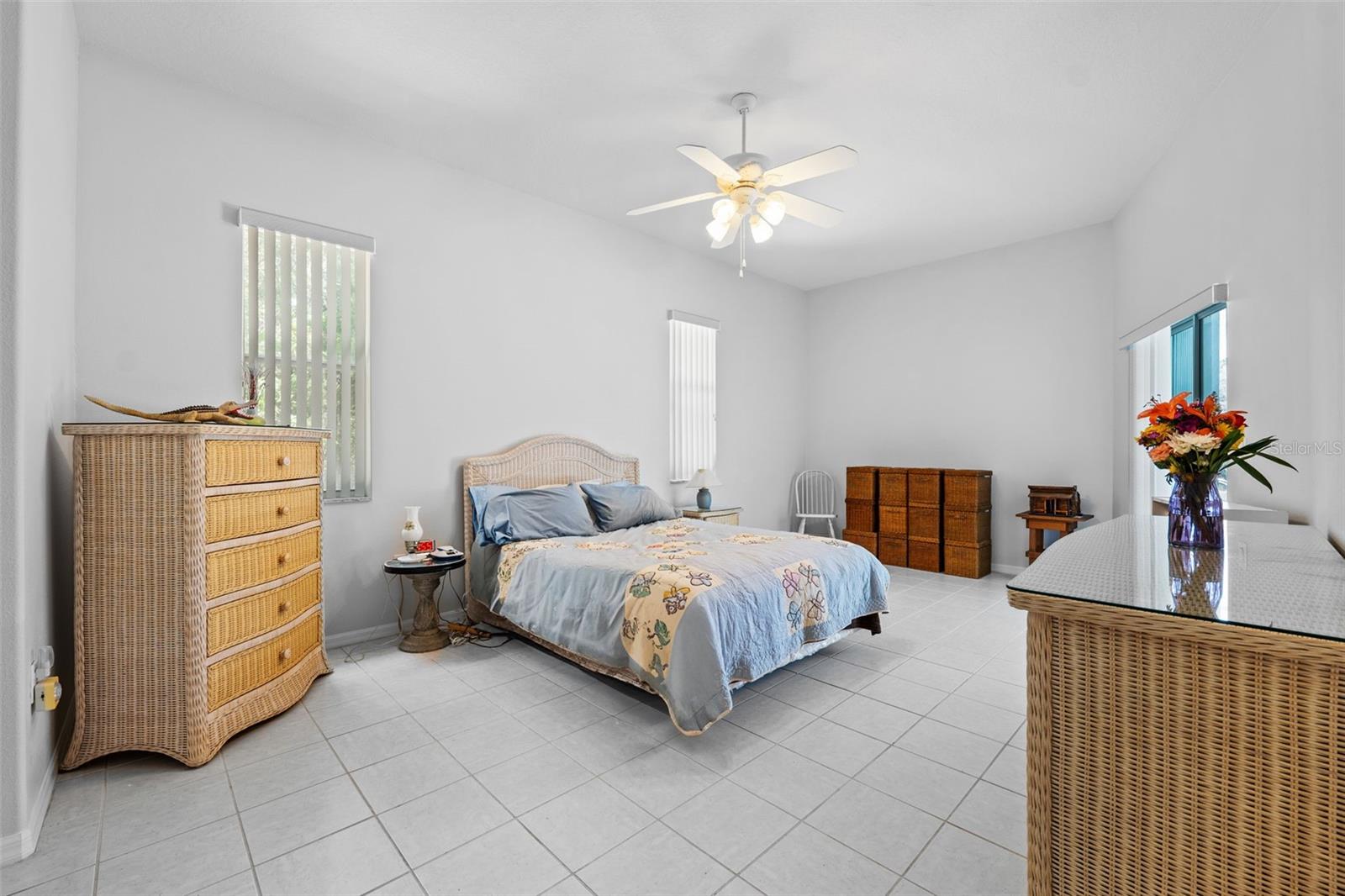 10463 YELLOWLEGS AVE, WEEKI WACHEE, FL, 34614