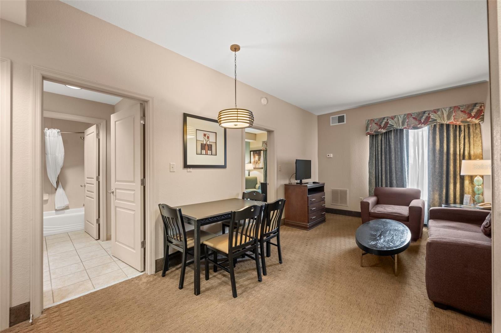 8303 PALM PKWY #113, ORLANDO, FL, 32836