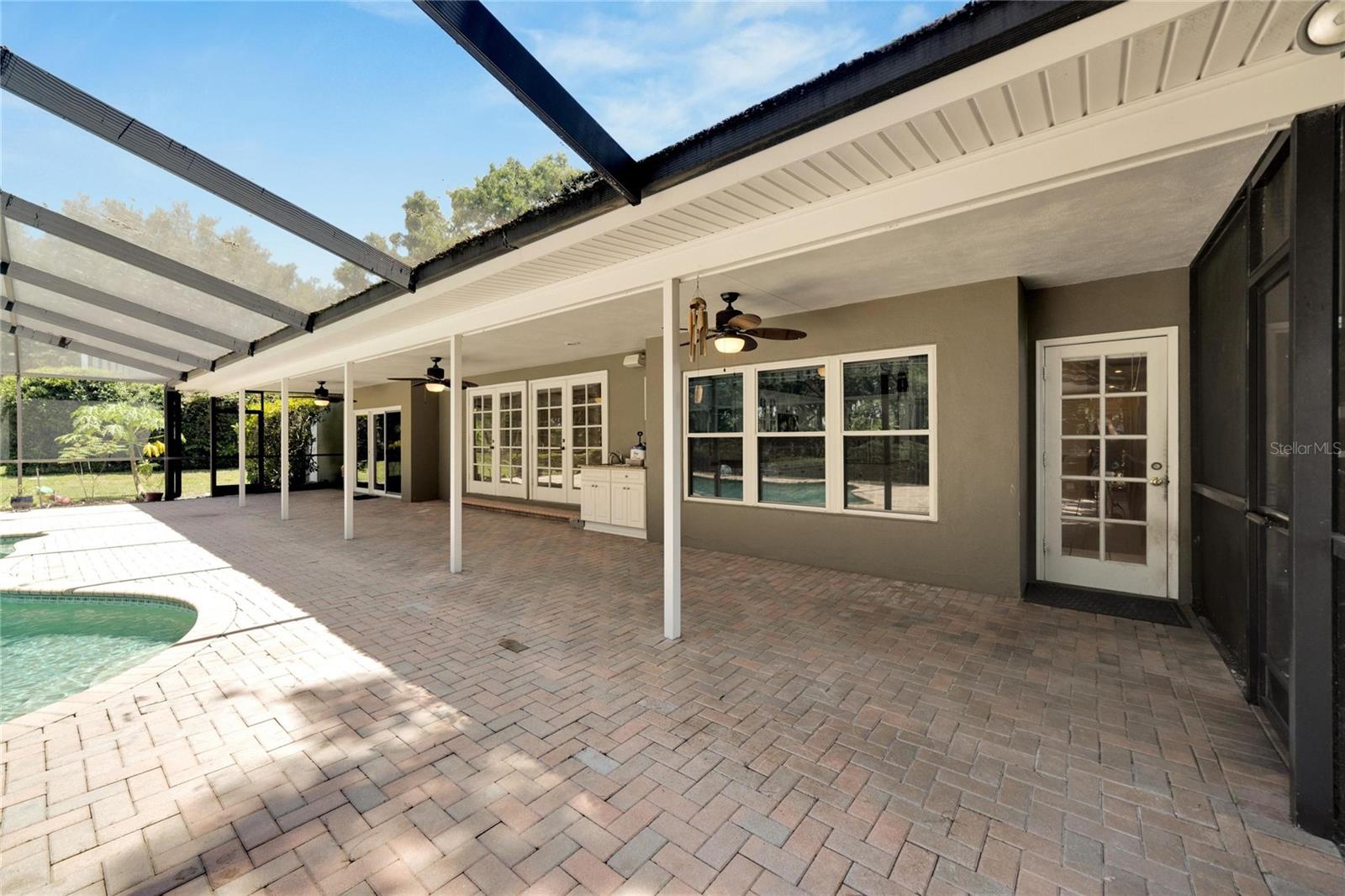 18006 CLEAR LAKE DR, LUTZ, FL, 33548