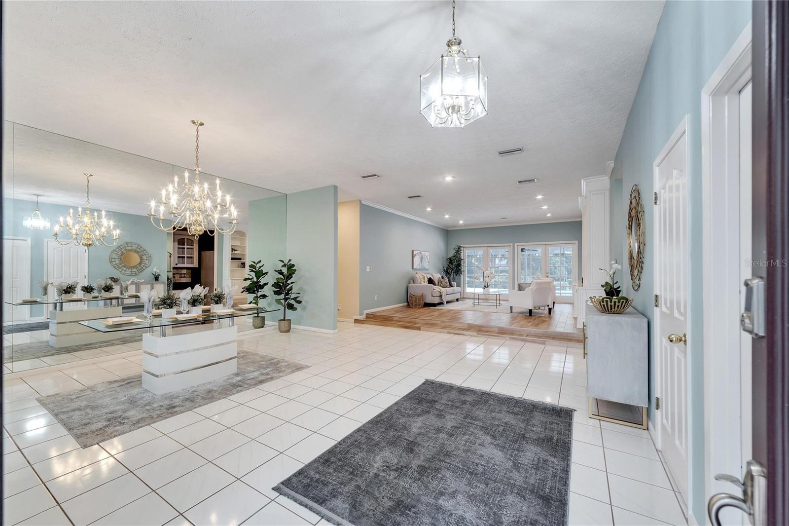 18006 CLEAR LAKE DR, LUTZ, FL, 33548
