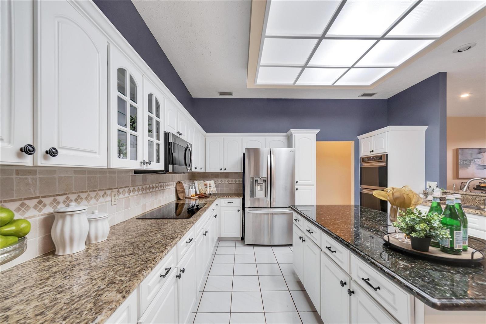 18006 CLEAR LAKE DR, LUTZ, FL, 33548