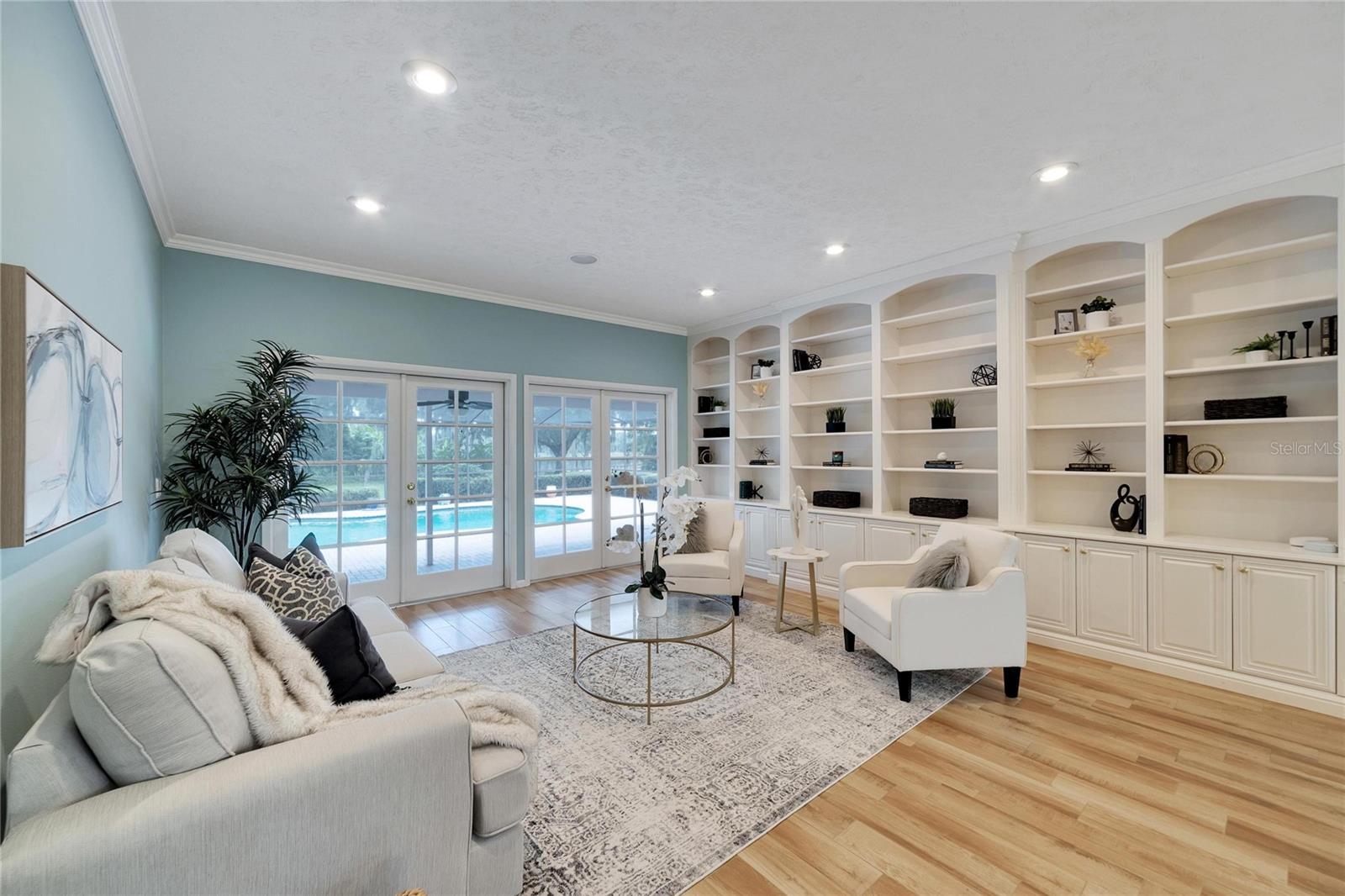 18006 CLEAR LAKE DR, LUTZ, FL, 33548