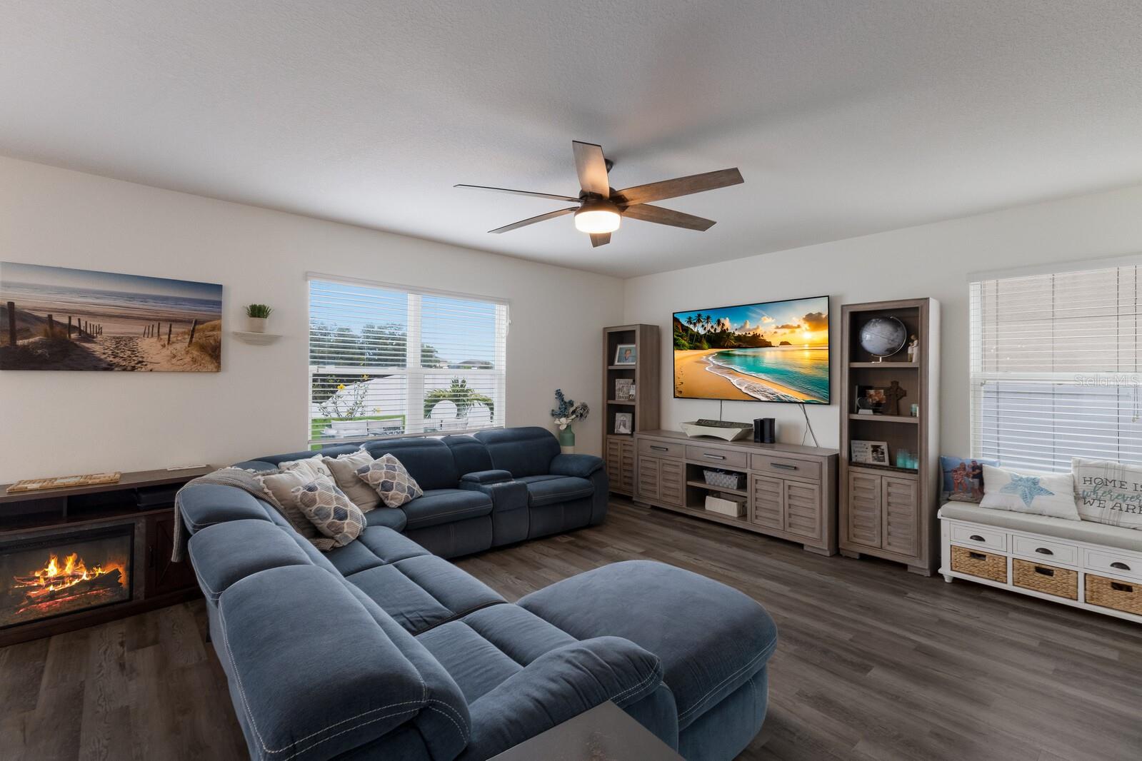 335 GRIS SKY LN, BRADENTON, FL, 34212