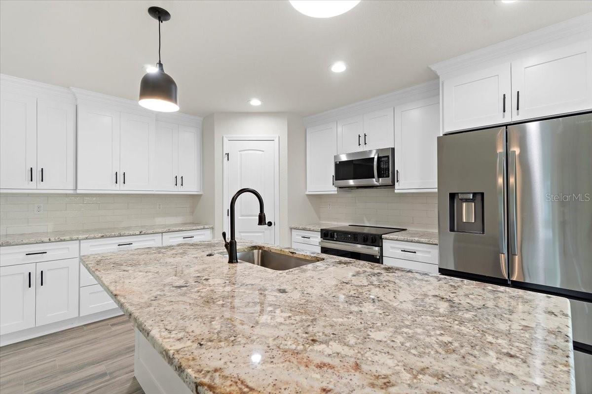 9187 PROSPECT AVE, ENGLEWOOD, FL, 34224