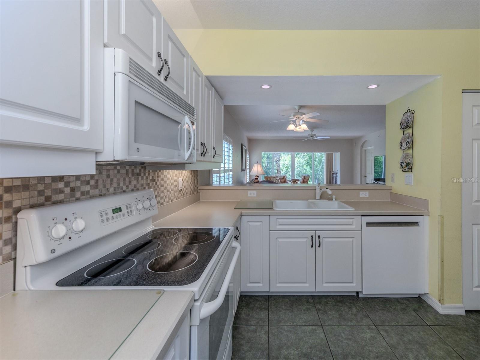 308 LYNBROOK CIR #101, VENICE, FL, 34292