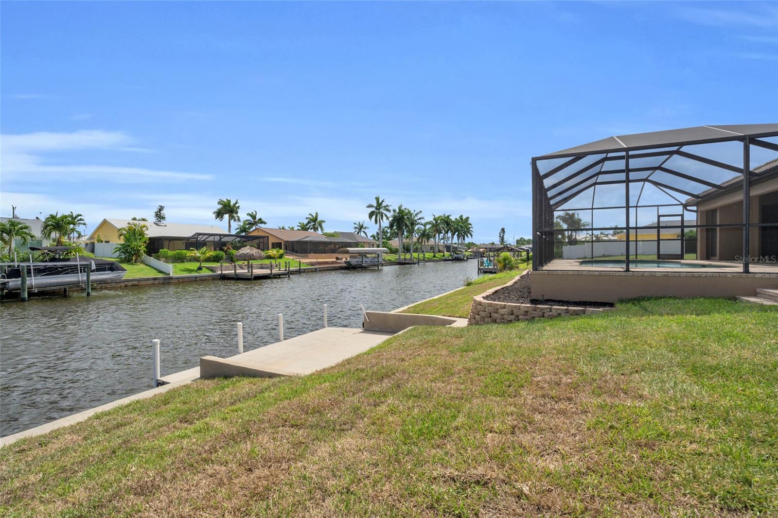 915 SE 33RD TER, CAPE CORAL, FL, 33904