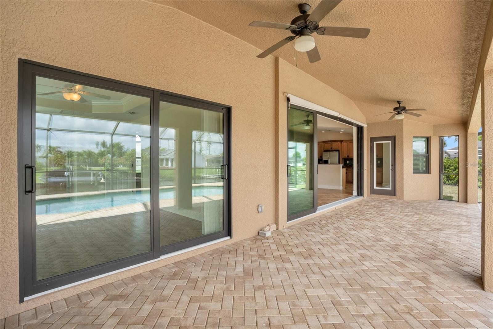 915 SE 33RD TER, CAPE CORAL, FL, 33904