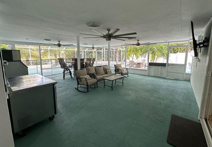 2159 CONSTITUTION BLVD, SARASOTA, FL, 34231