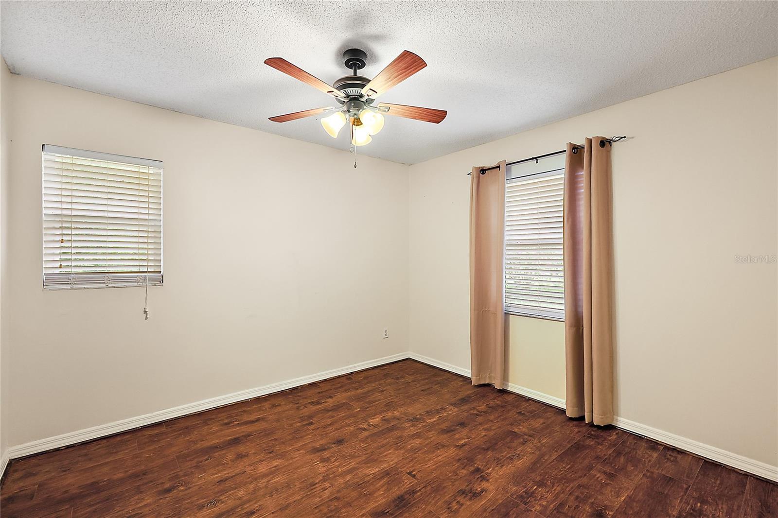3940 GRIFFIN VIEW DR, LADY LAKE, FL, 32159