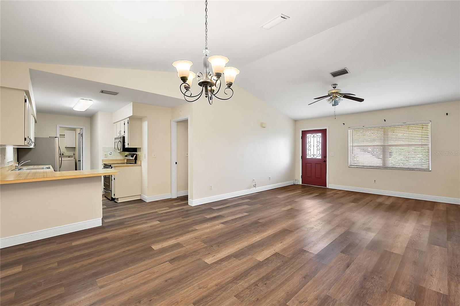 3940 GRIFFIN VIEW DR, LADY LAKE, FL, 32159
