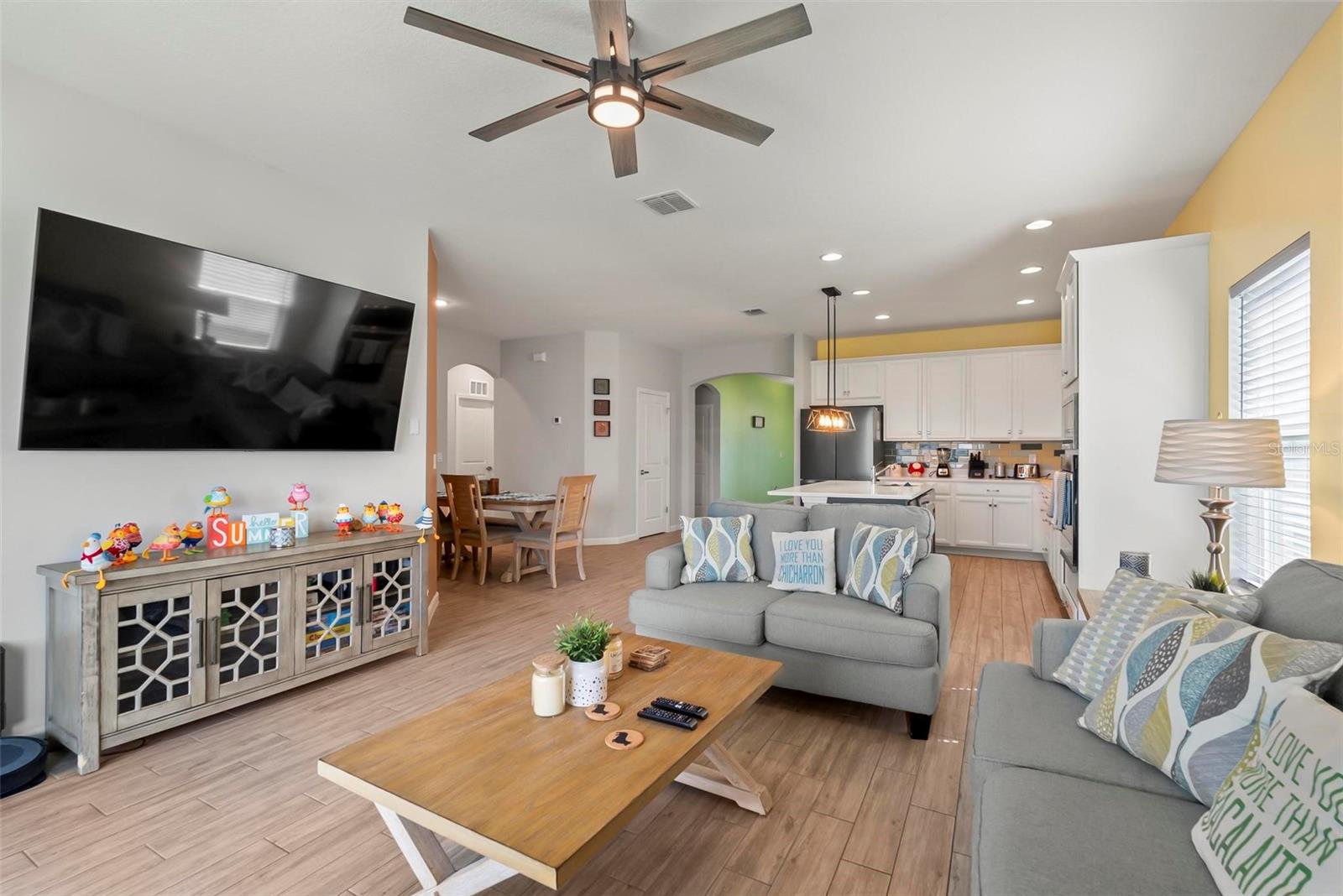 1077 CHELAN FALLS DR, DELAND, FL, 32724
