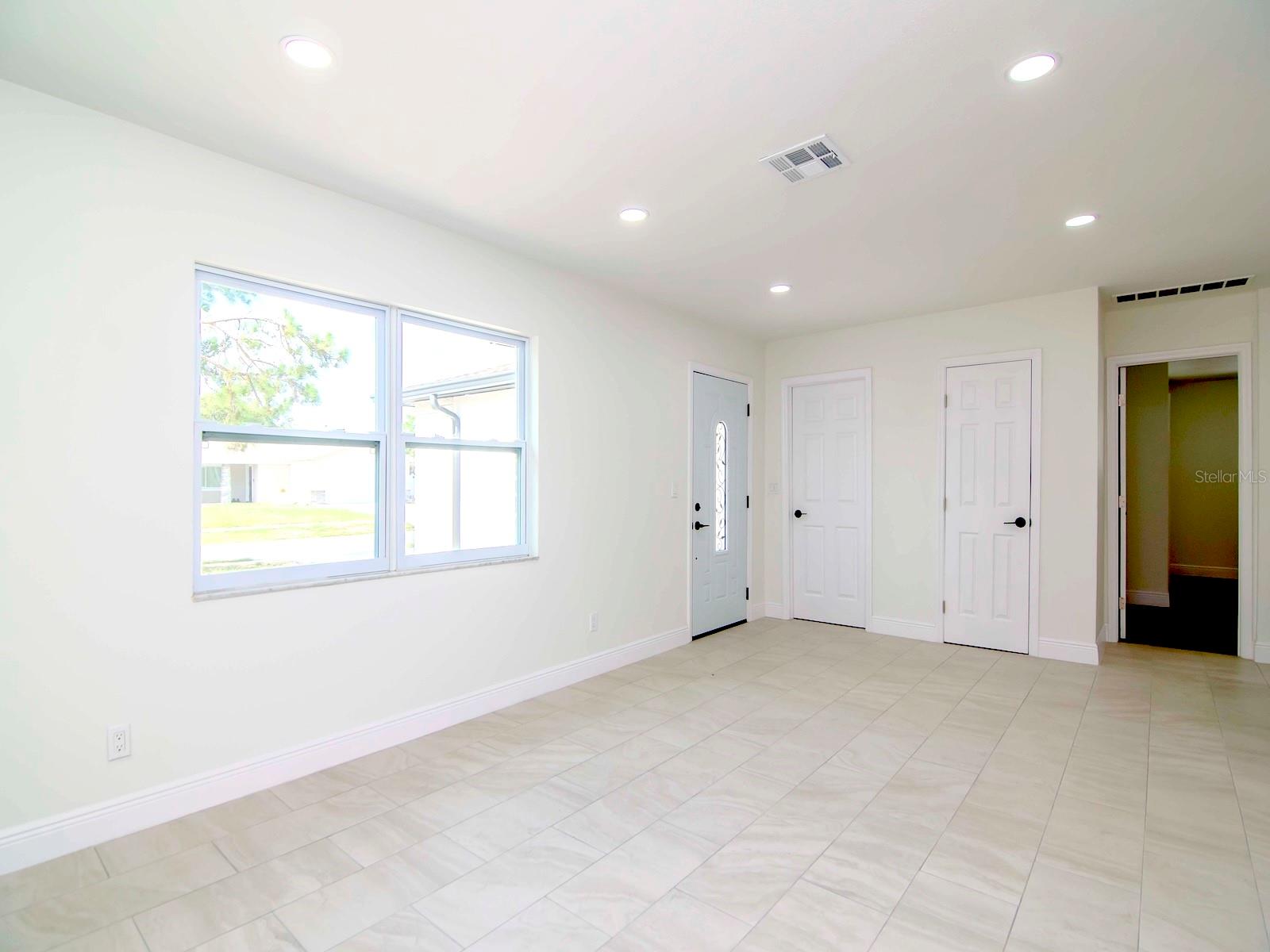 9197 79TH AVE, SEMINOLE, FL, 33777