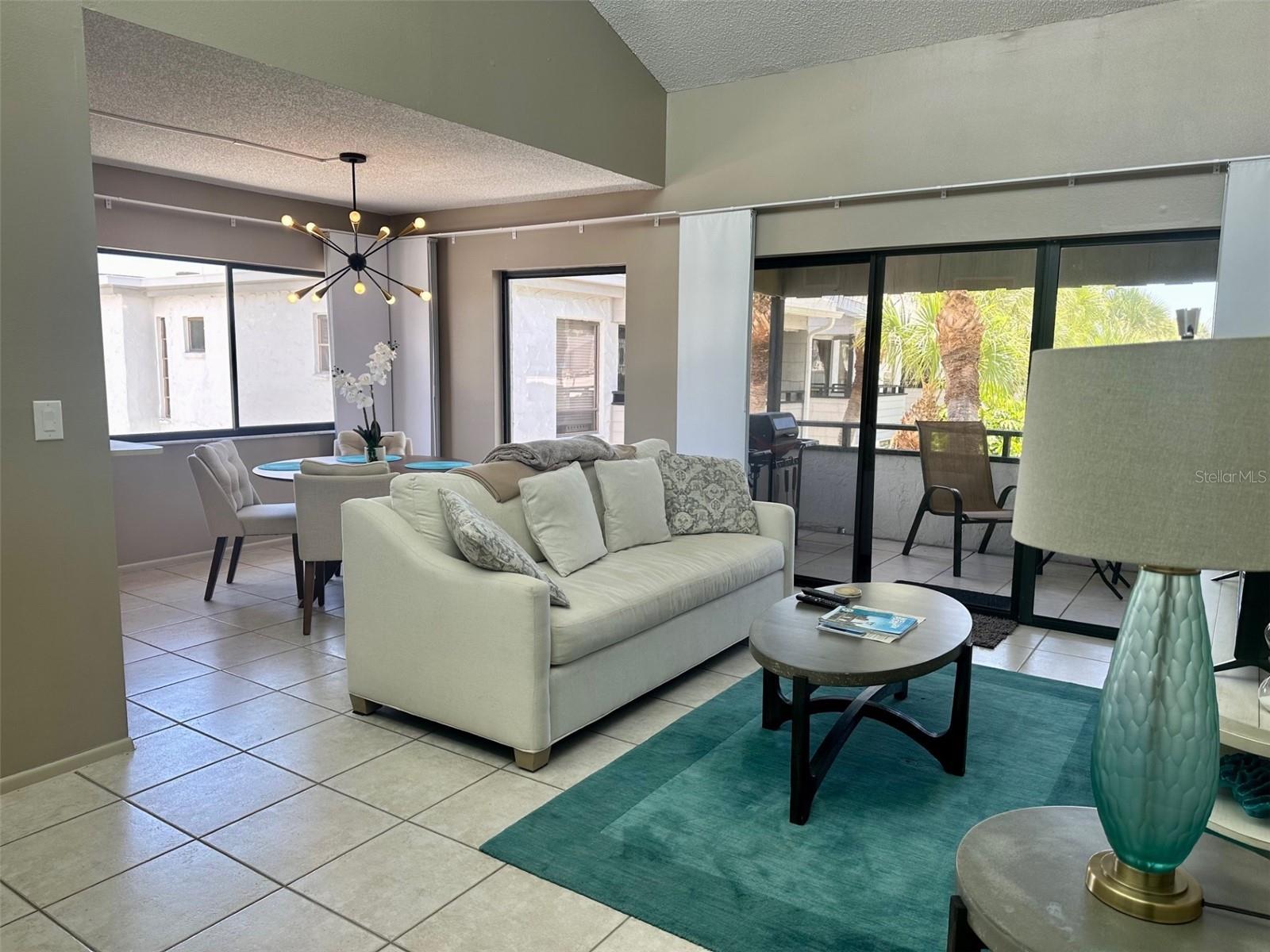 1555 TARPON CENTER DR #250, VENICE, FL, 34285