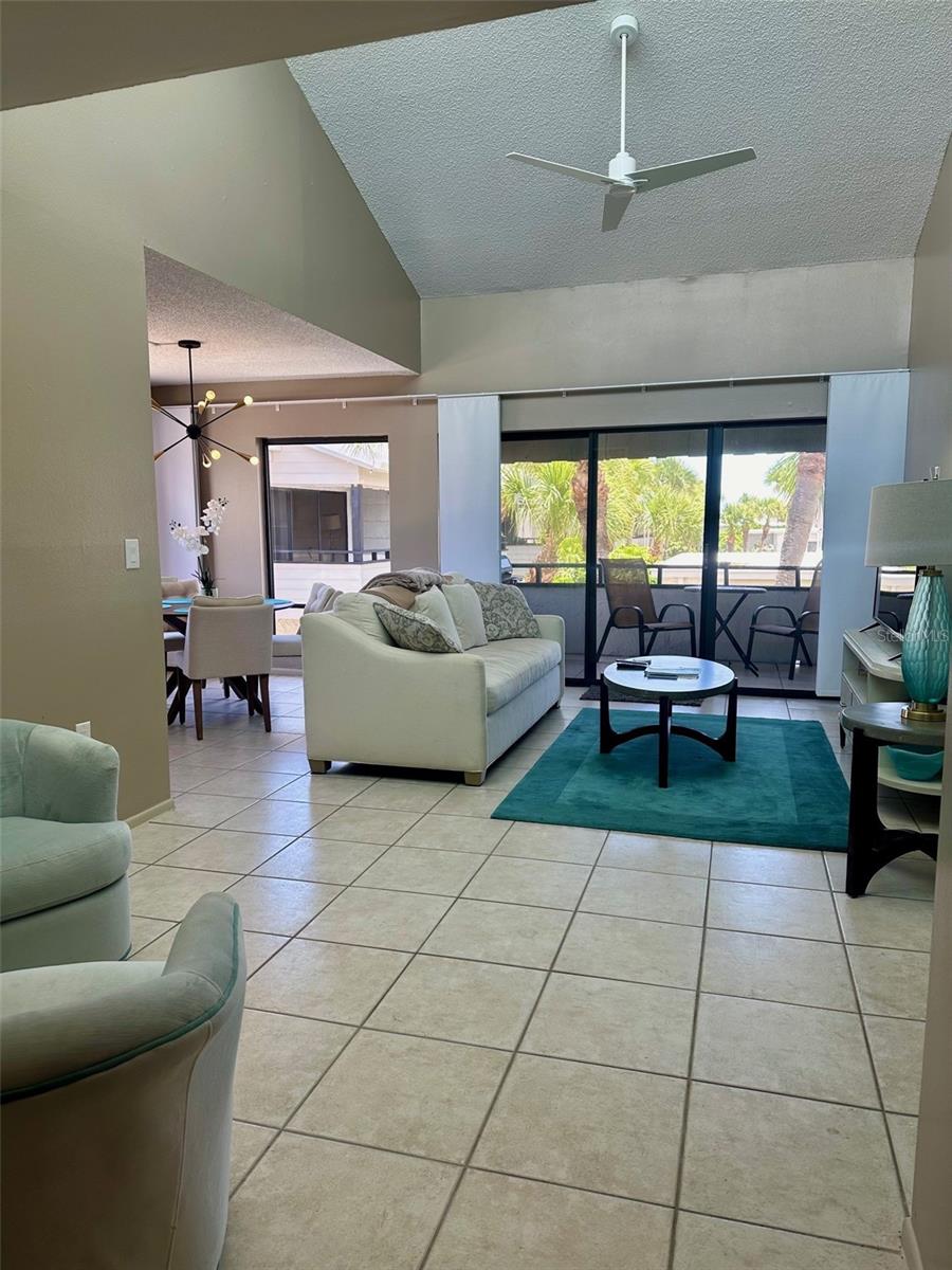 1555 TARPON CENTER DR #250, VENICE, FL, 34285