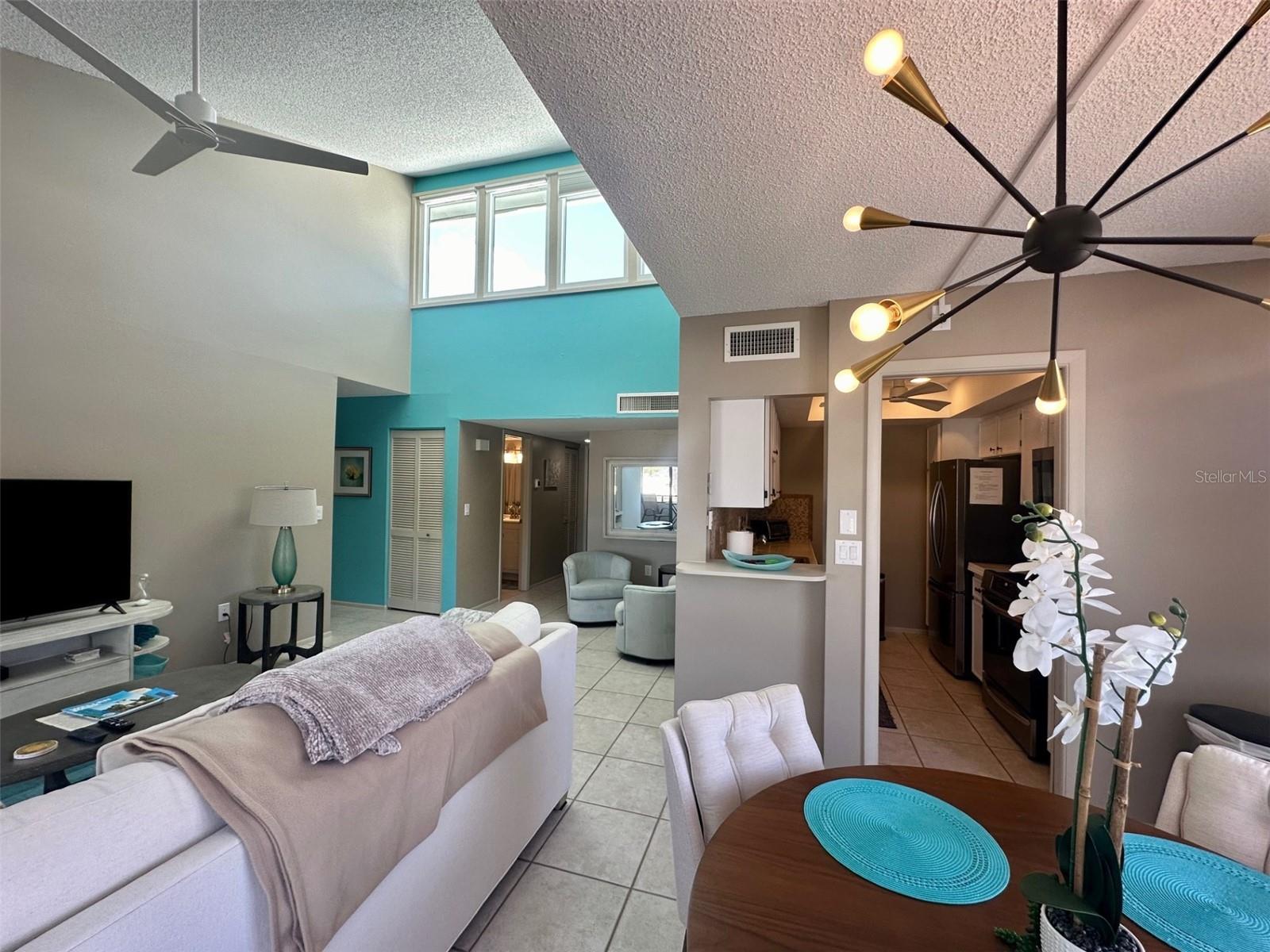 1555 TARPON CENTER DR #250, VENICE, FL, 34285
