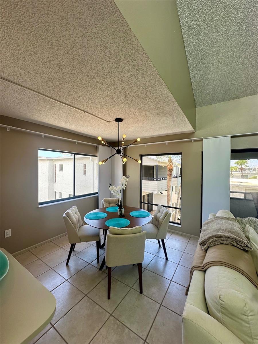 1555 TARPON CENTER DR #250, VENICE, FL, 34285