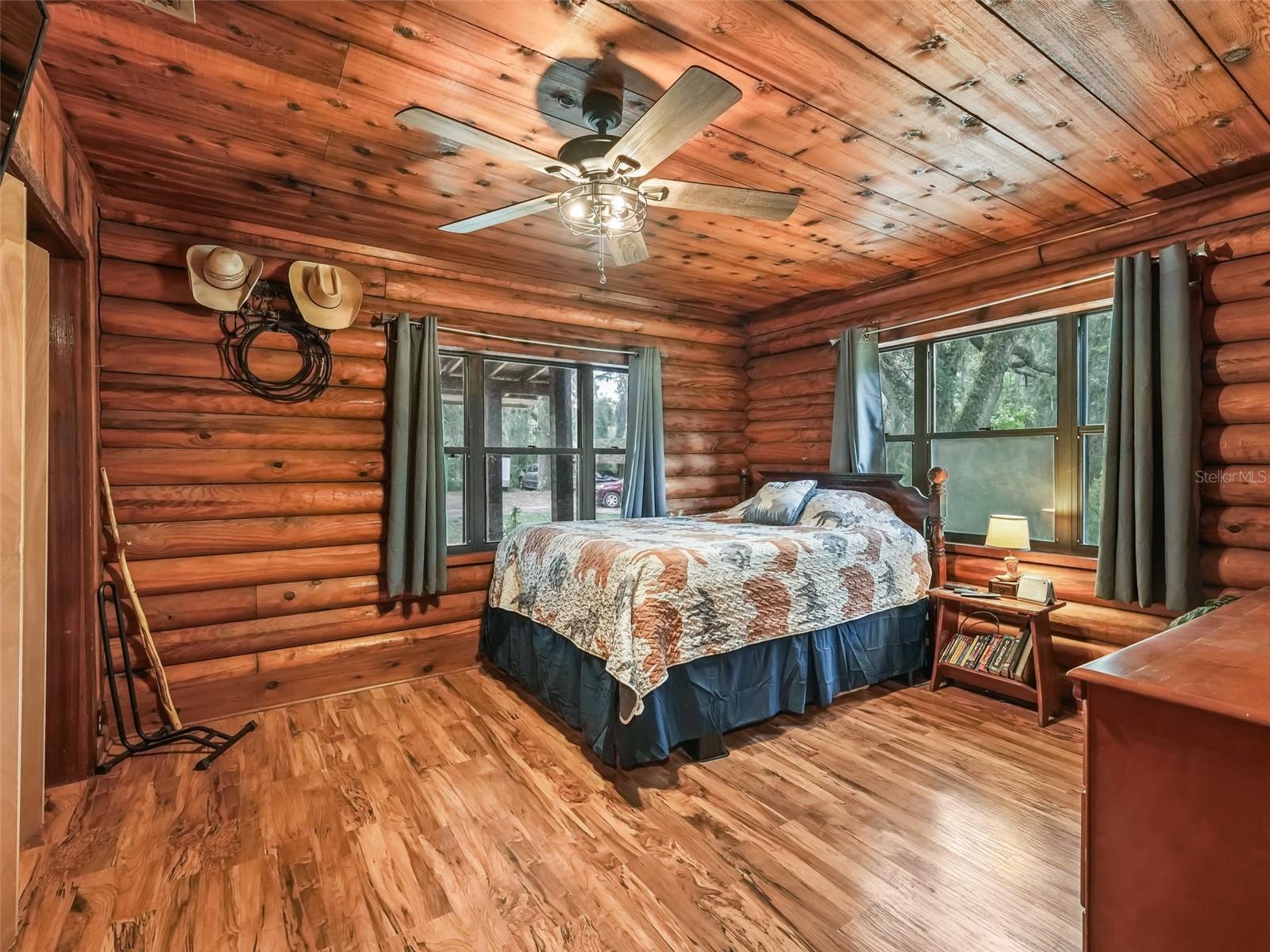 2027 CR 232, WILDWOOD, FL, 34785